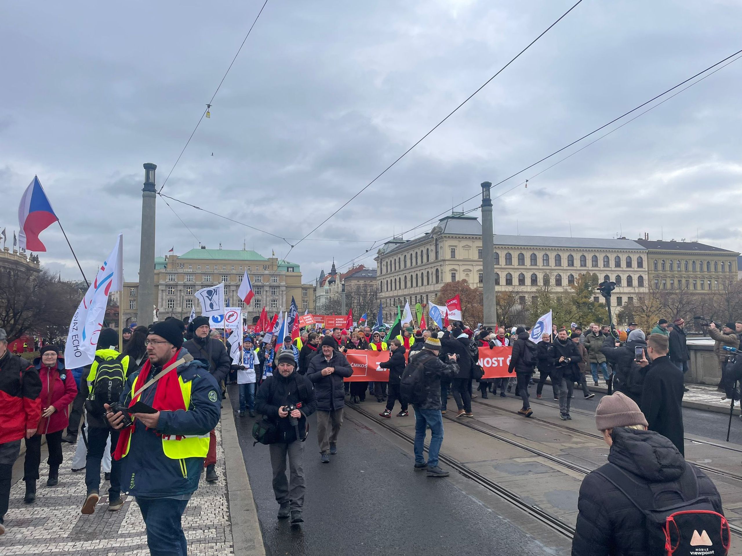 Pochod na malostranské náměstí (1) - Stávka a protivládní protesty (5/23)