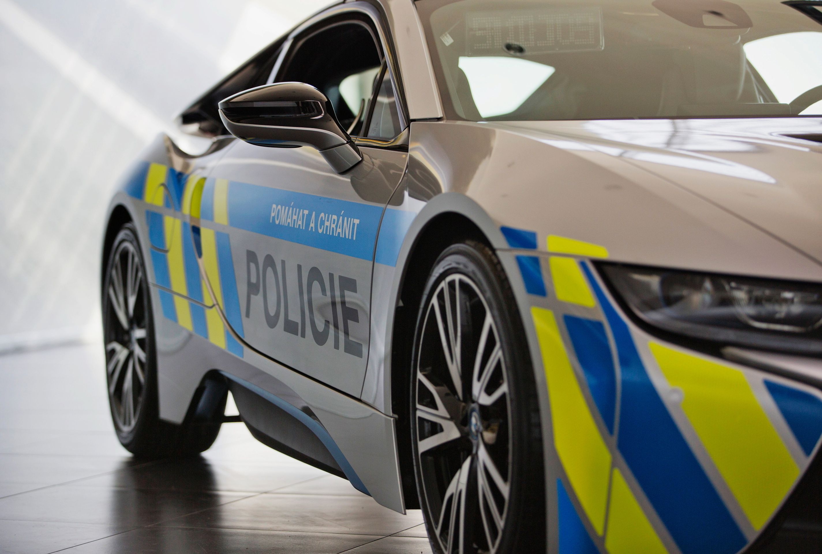 BMW_i8 pro Policii ČR - 4 - Fotogalerie: Policejní BMW i8 Coupé (3/6)