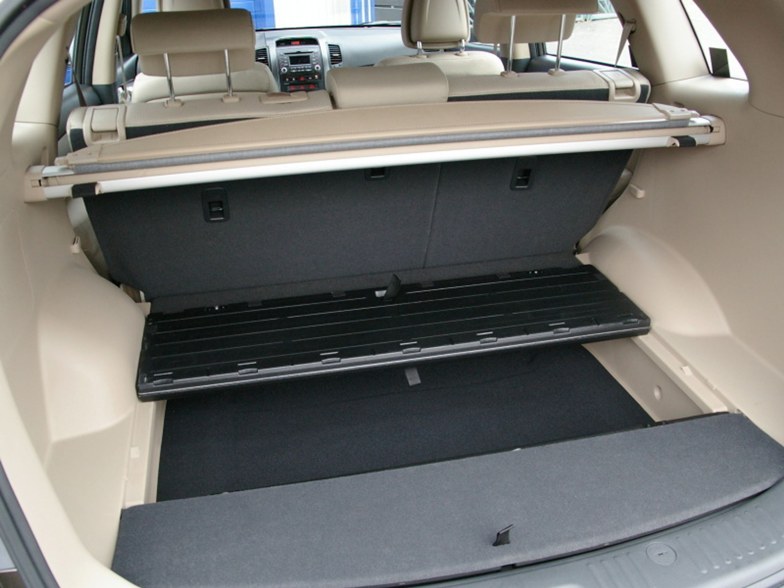 Kia Sorento-3 - GALERIE Kia Sorento (2/8)