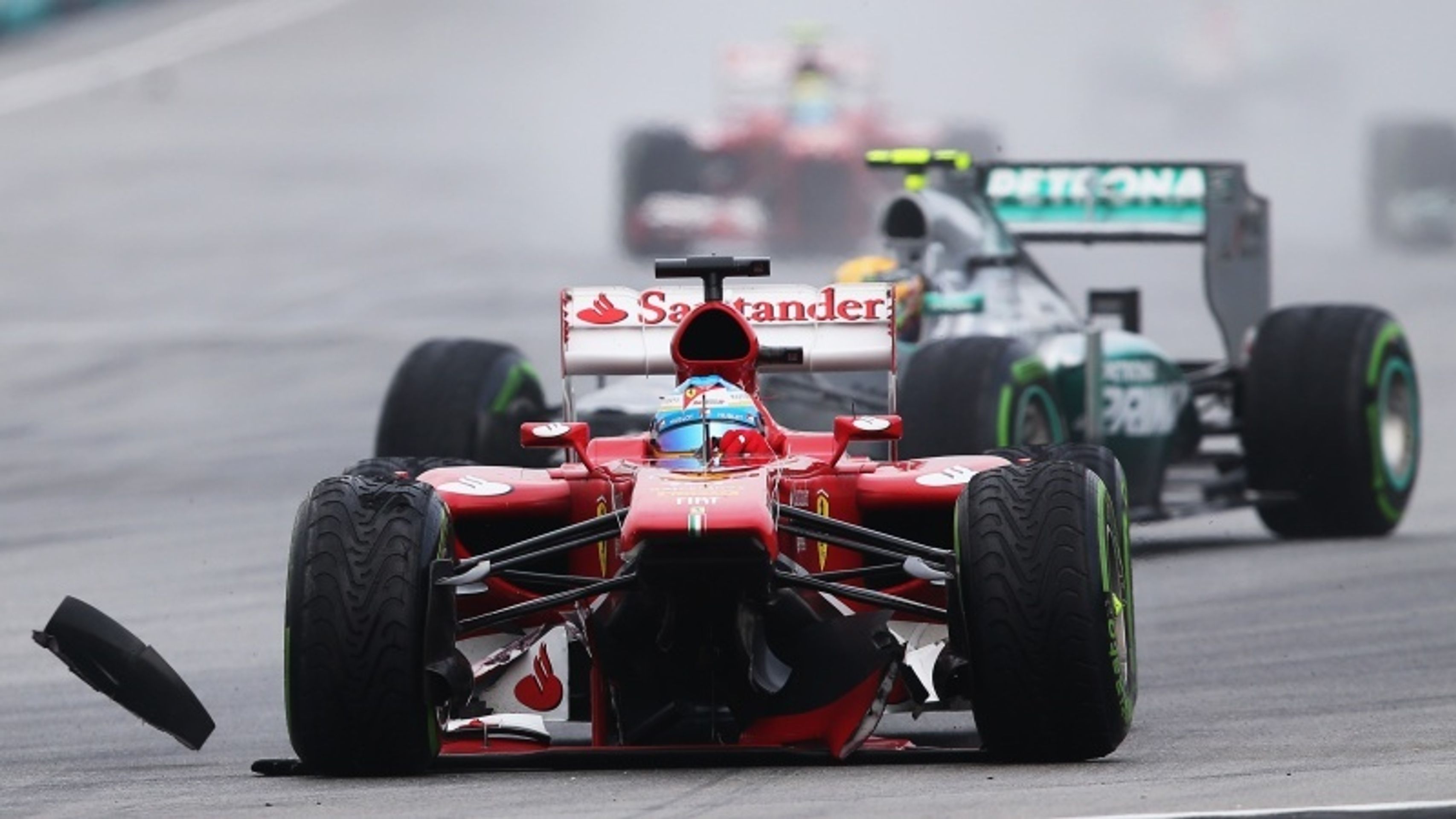 Velká cena Malajsie - 2 - GALERIE: Vettel urval v Malajsii vítězství před Webberem (2/8)
