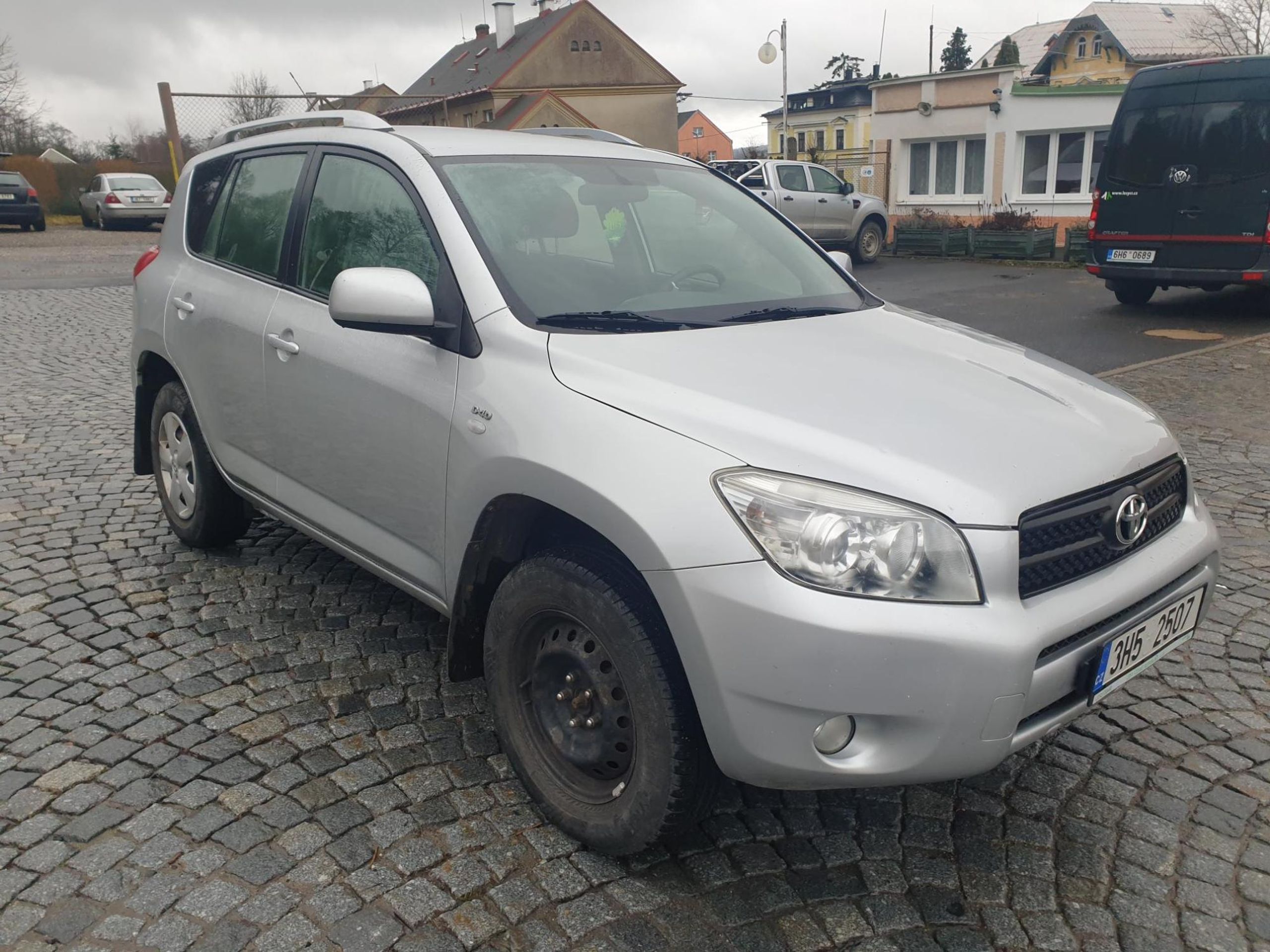 Prodej automobilu - Rozprodej státního majetku –⁠ vozidla (4/8)