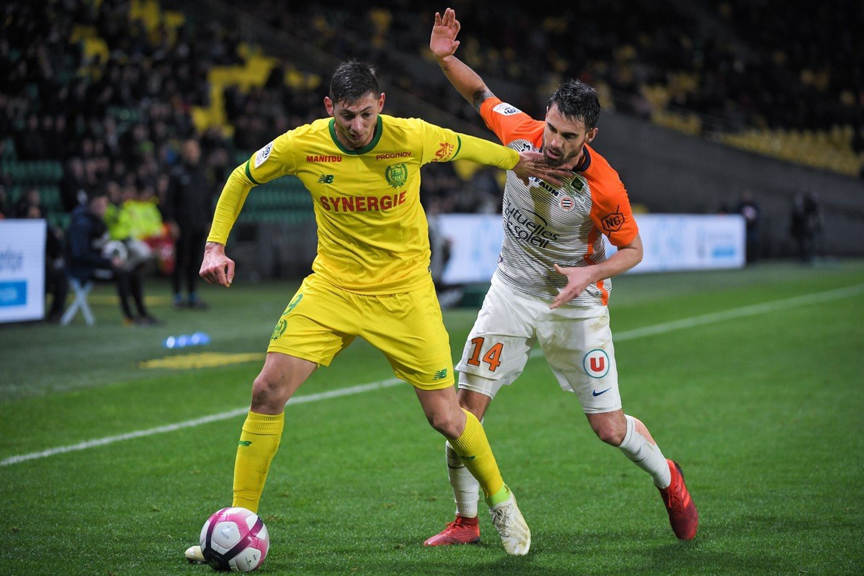 Emiliano Sala - GALERIE: Fotbalista Emiliano Sala zmizel se svým letadlem (3/4)