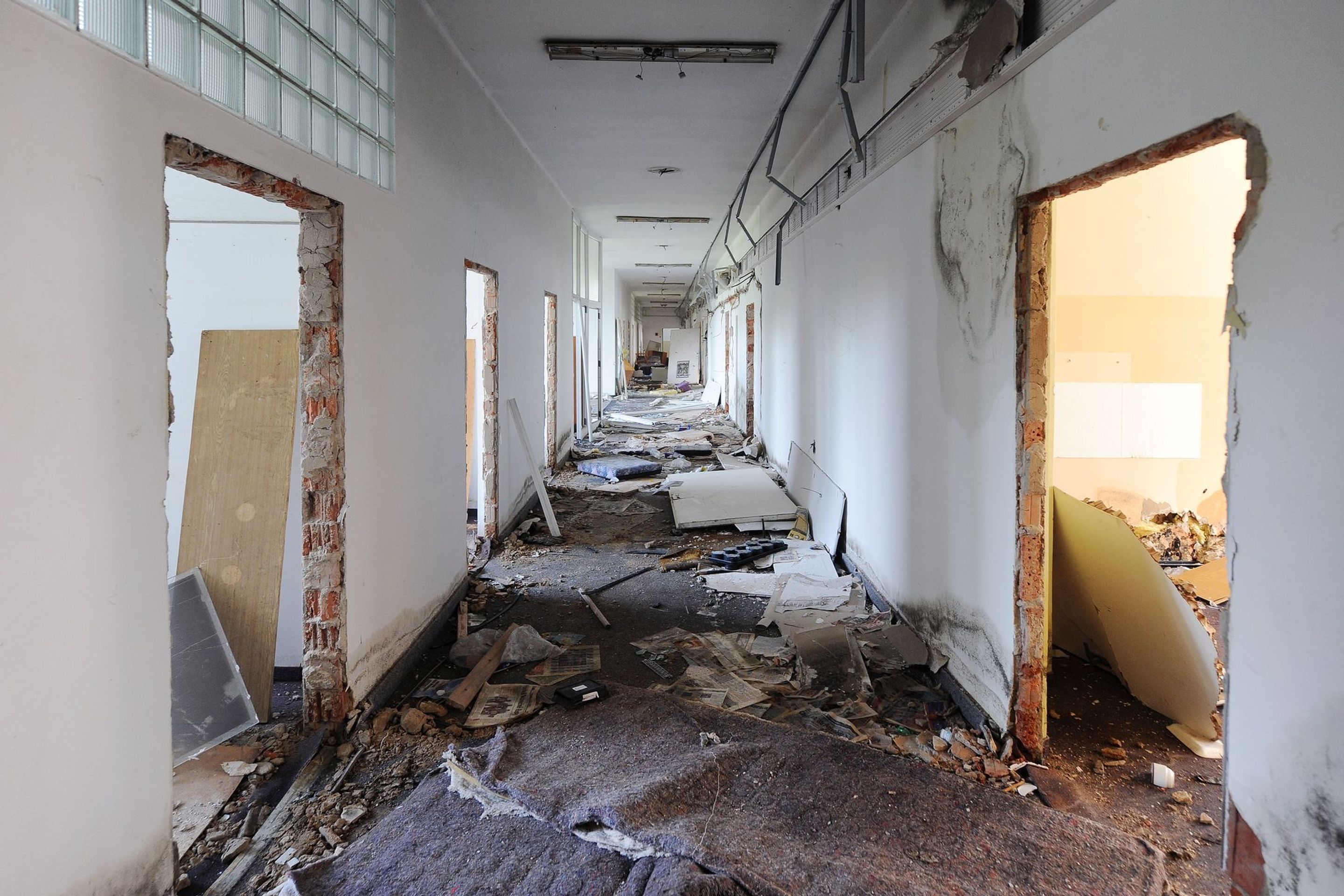 Opuštěný hotel Adriana v Kralupech nad Vltavou - 13 - GALERIE: Opuštěný Hotel Adriana v Kralupech nad Vltavou (17/29)