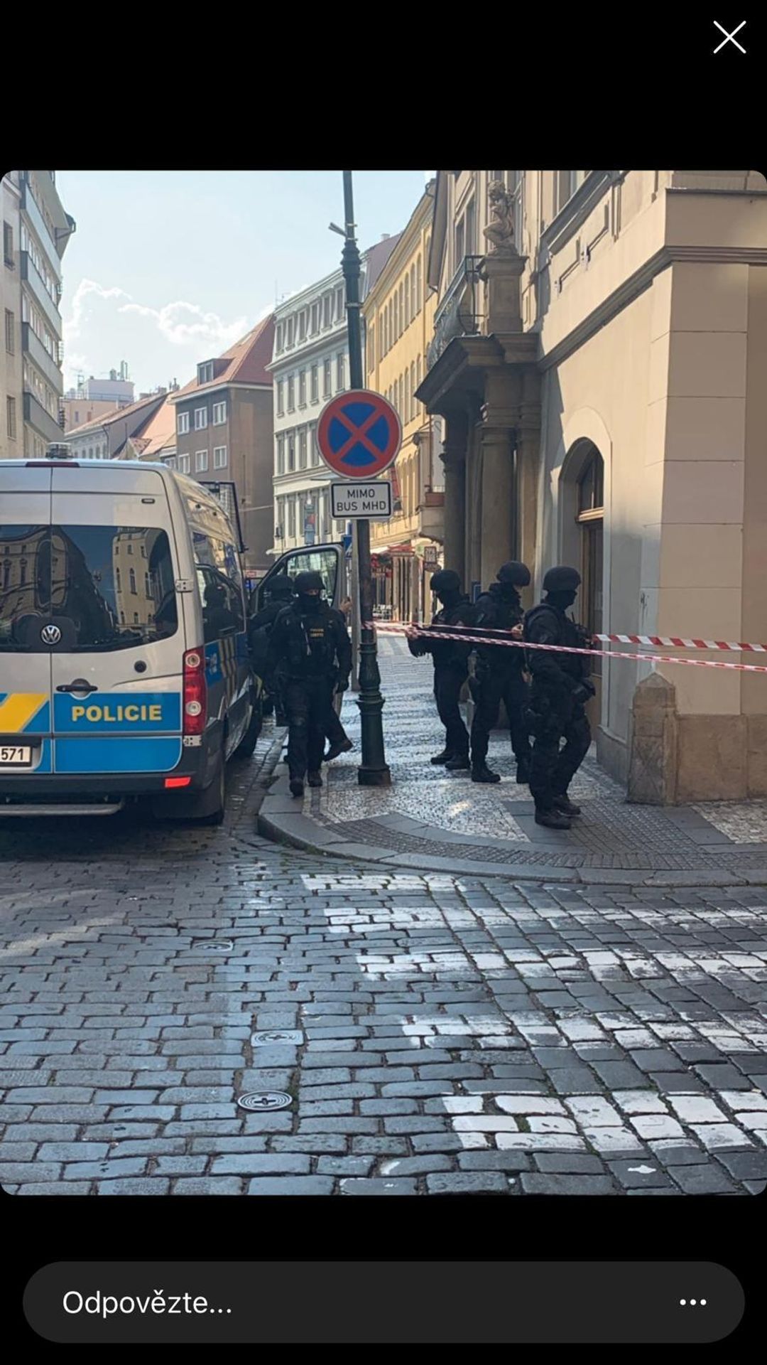 Zásah policie v pražské Hradební ulici - 2 - GALERIE: Policejní zásah v centru Prahy (2/11)
