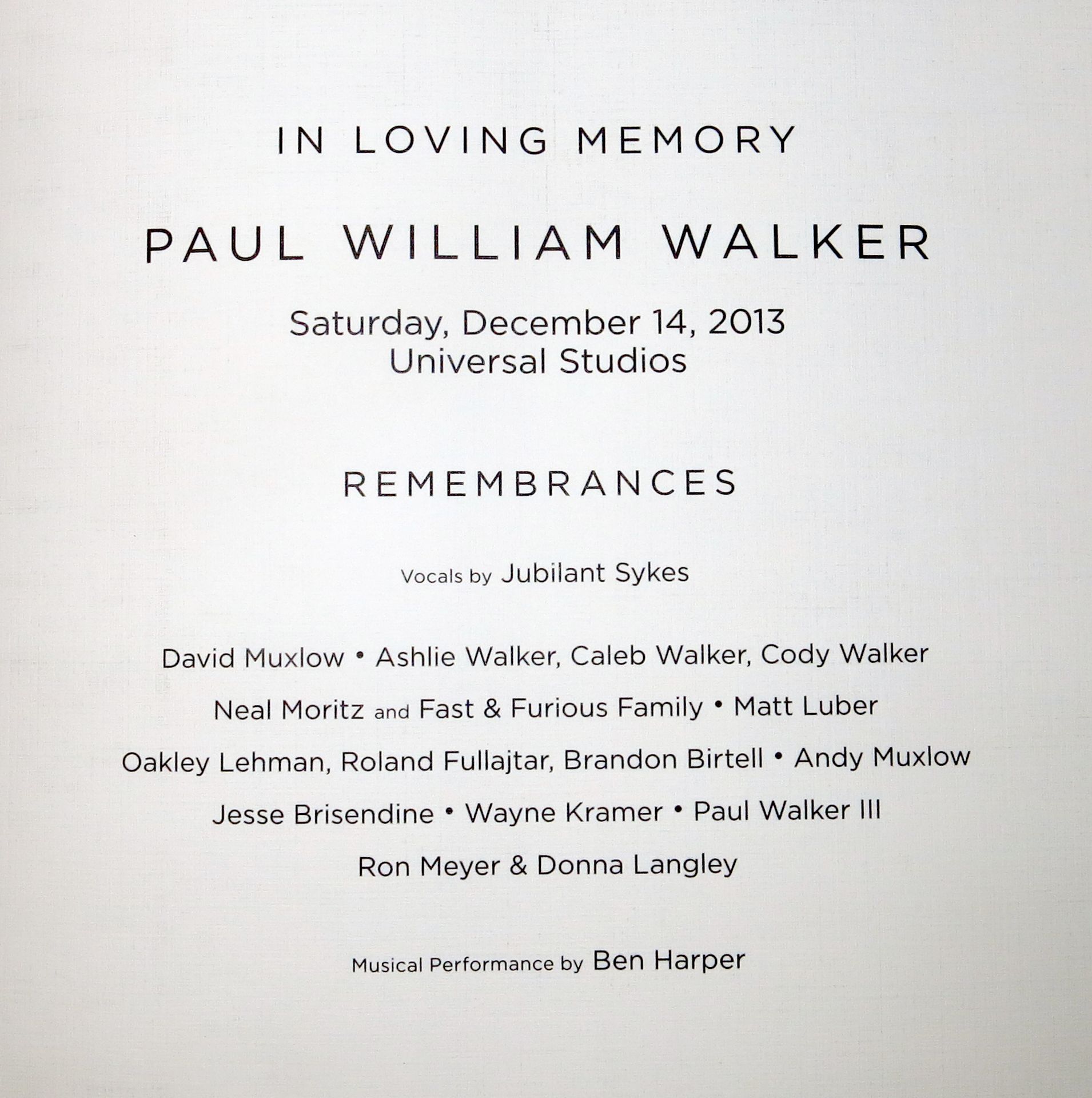 Paul Walker, pohřeb - 8 - GALERIE: Rodina a přátelé se loučí s hercem Paulem Walkerem (4/8)