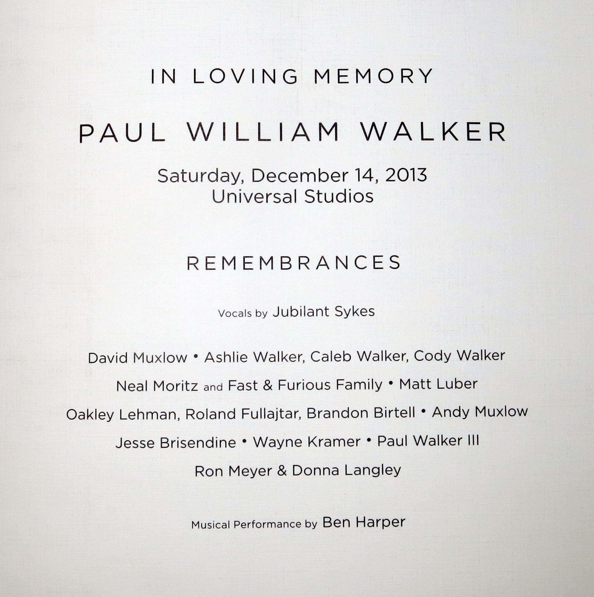 Paul Walker, pohřeb - 8 - GALERIE: Rodina a přátelé se loučí s hercem Paulem Walkerem (4/8)
