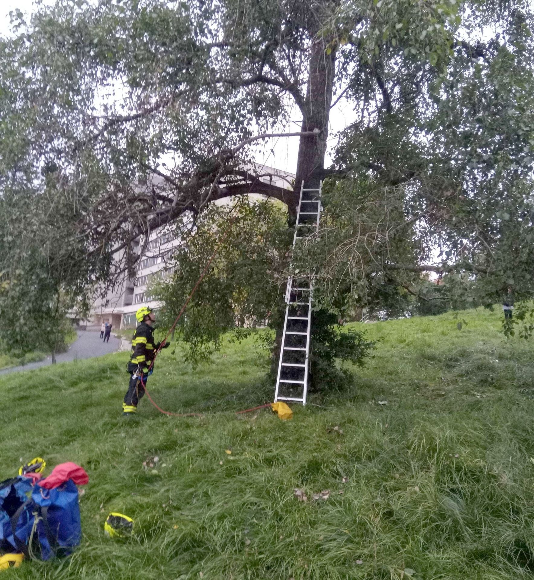 Záchrana chlapce - Záchrana chlapce a dronu (4/4)