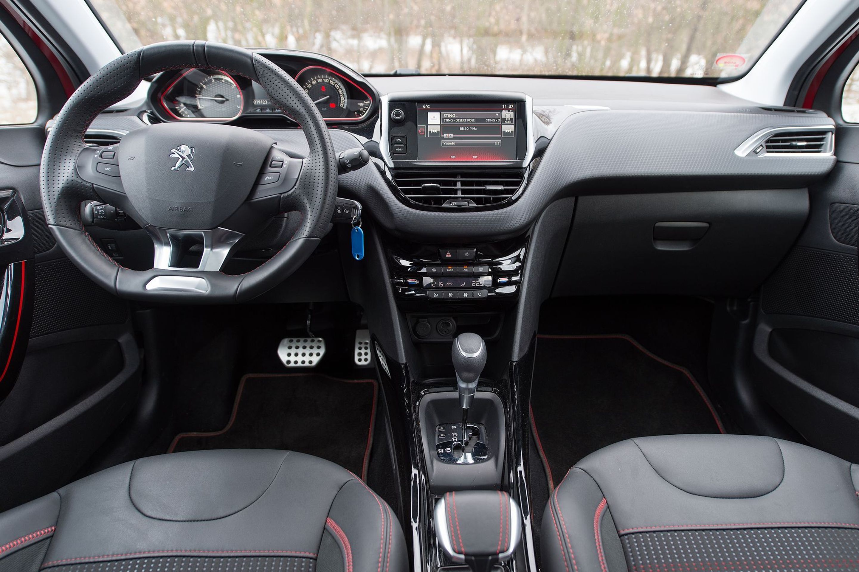 Peugeot 2008 - 1 - GALERIE: Peugeot 2008 (17/17)