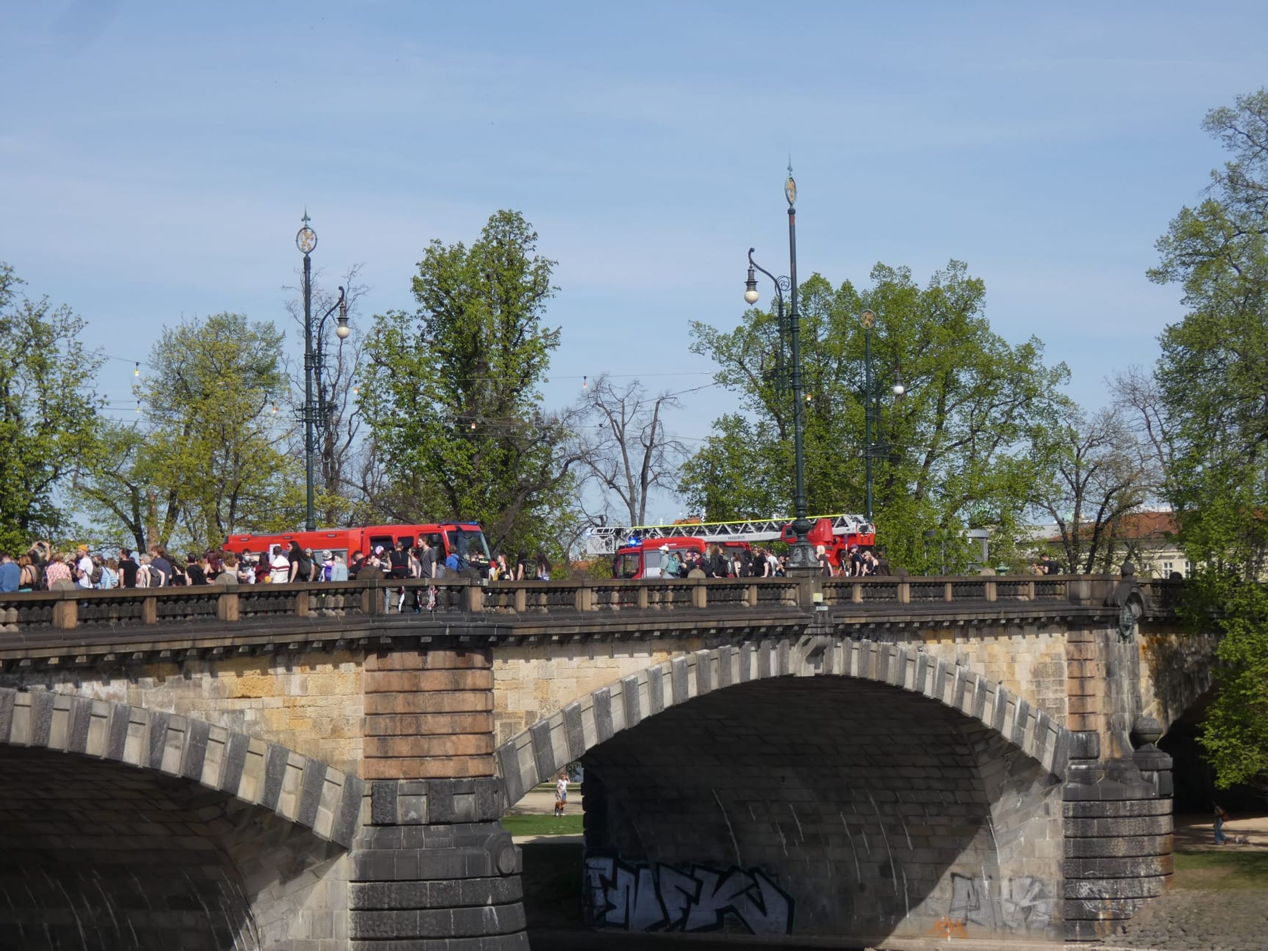 Protest na mostě Legií - Protest na mostě Legií (2/14)