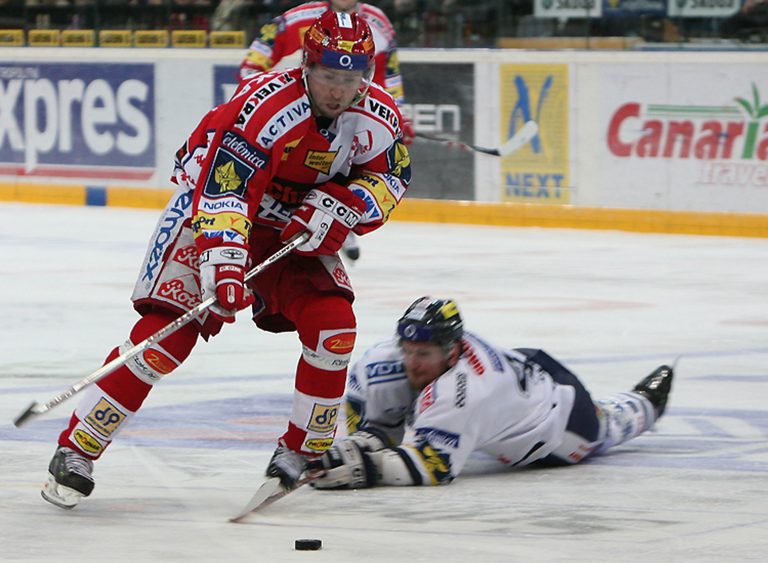 HC Slavia Praha - Bílí Tygři Liberec 5:1  - Video: Slavie je spokojena, vede 3:2 (2/8)