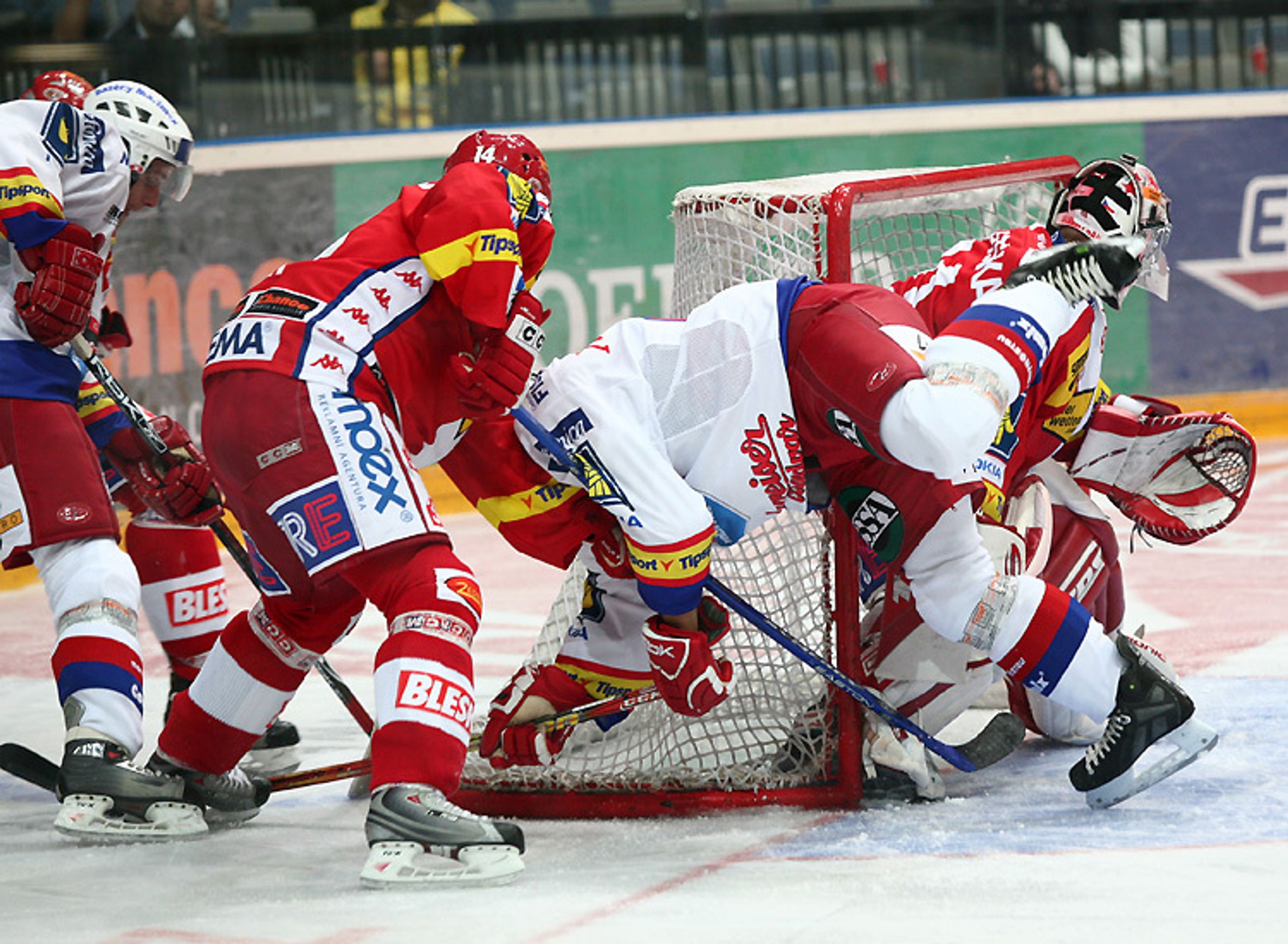HC Slavia Praha - HC Mountfield 4:3 po sn. - Hokejisté Slavie přehráli Budějovice až po nájezdech (3/9)