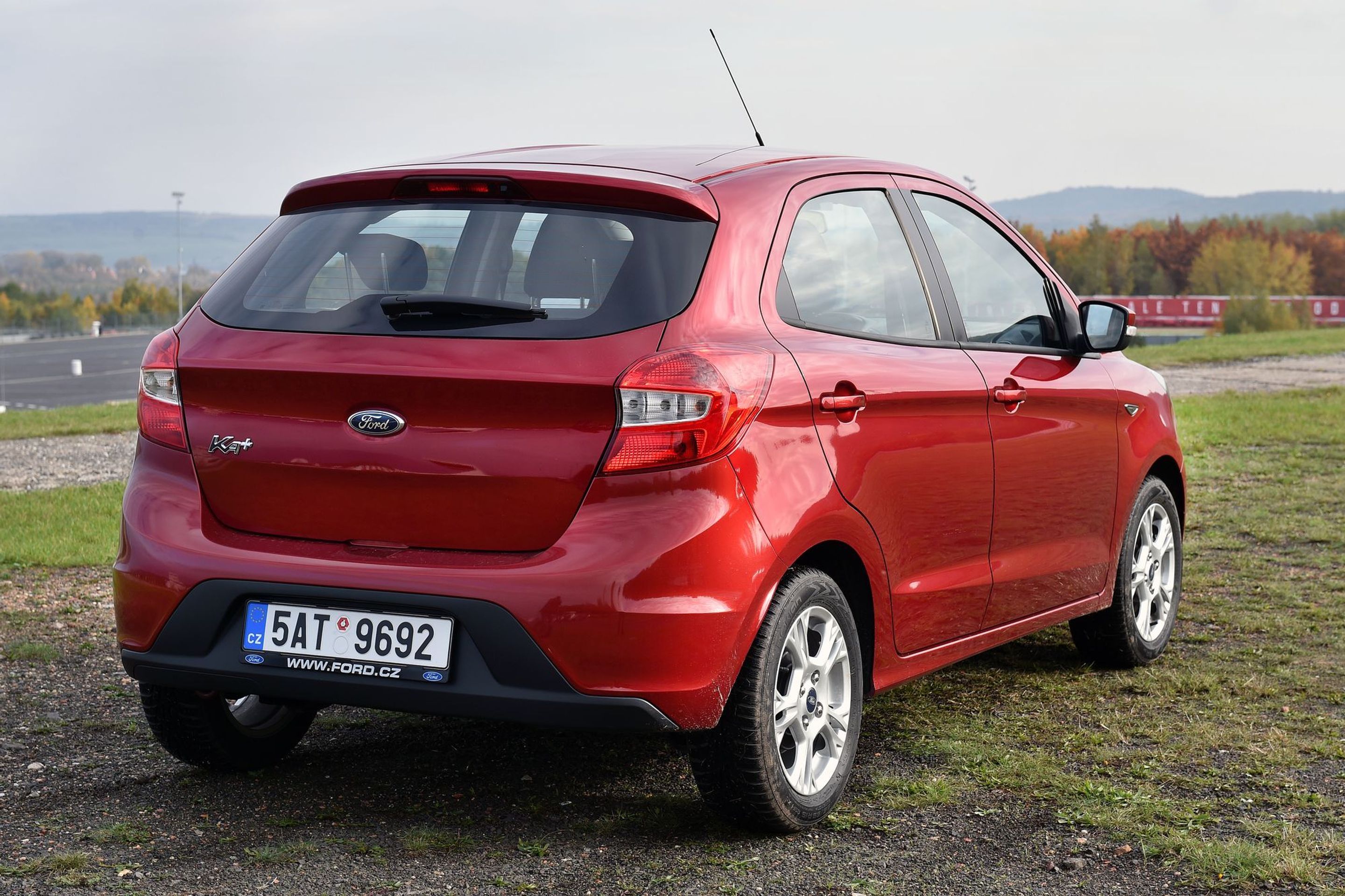 Ford KA+ - 4 - GALERIE: Ford KA+ (9/10)