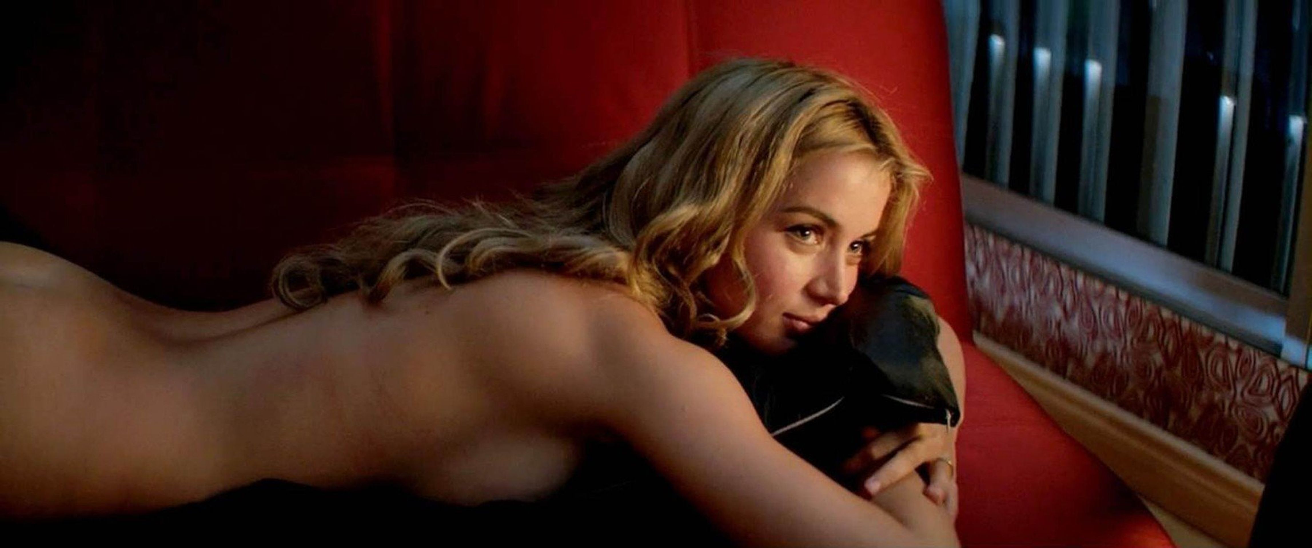 Ana De Armas - 4 - GALERIE: Ana De Armas (1/19)