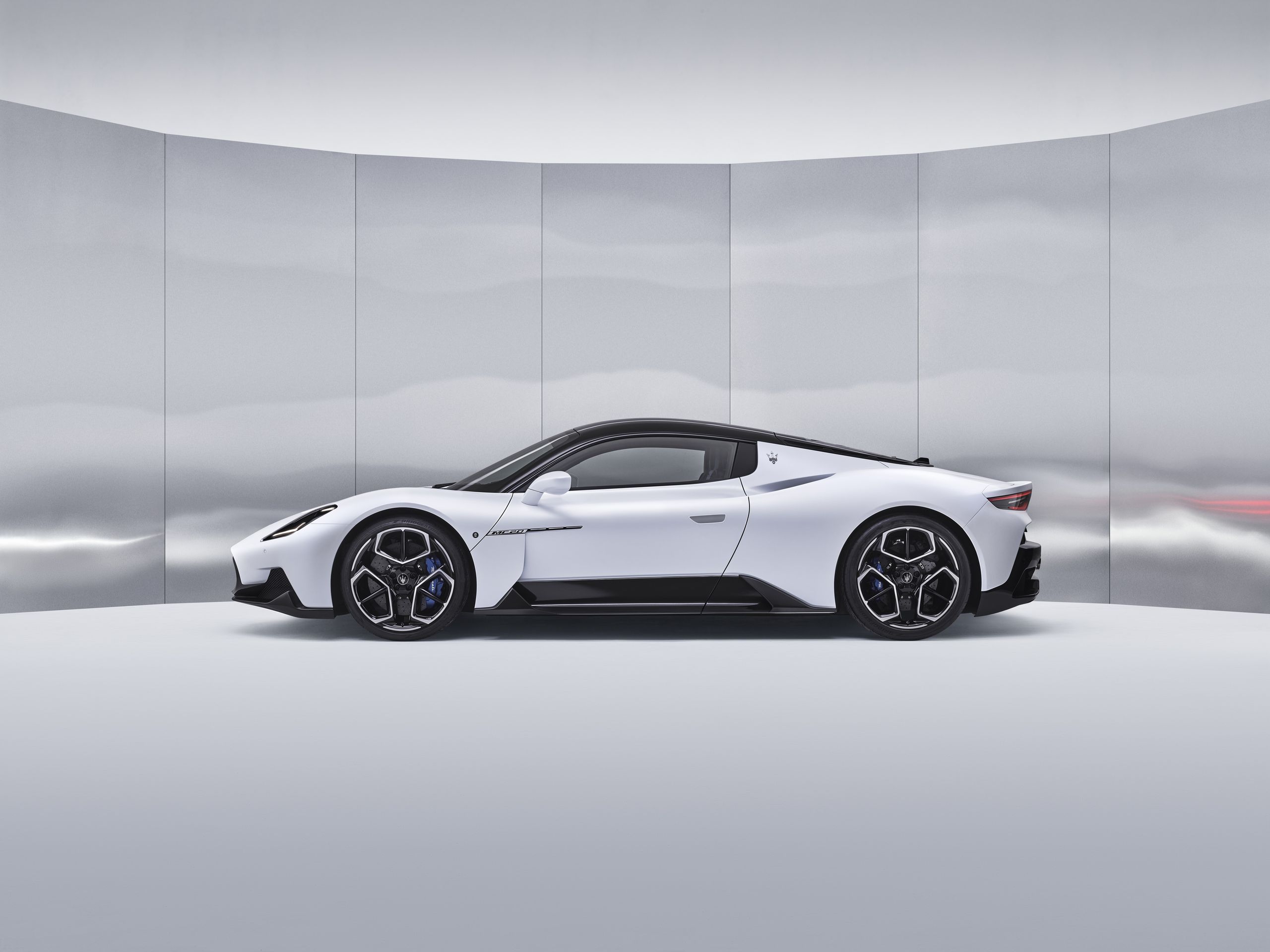 Supersport Maserati MC20 - 68 - Fotogalerie: Luxusní supersport Maserati MC20 (1/32)