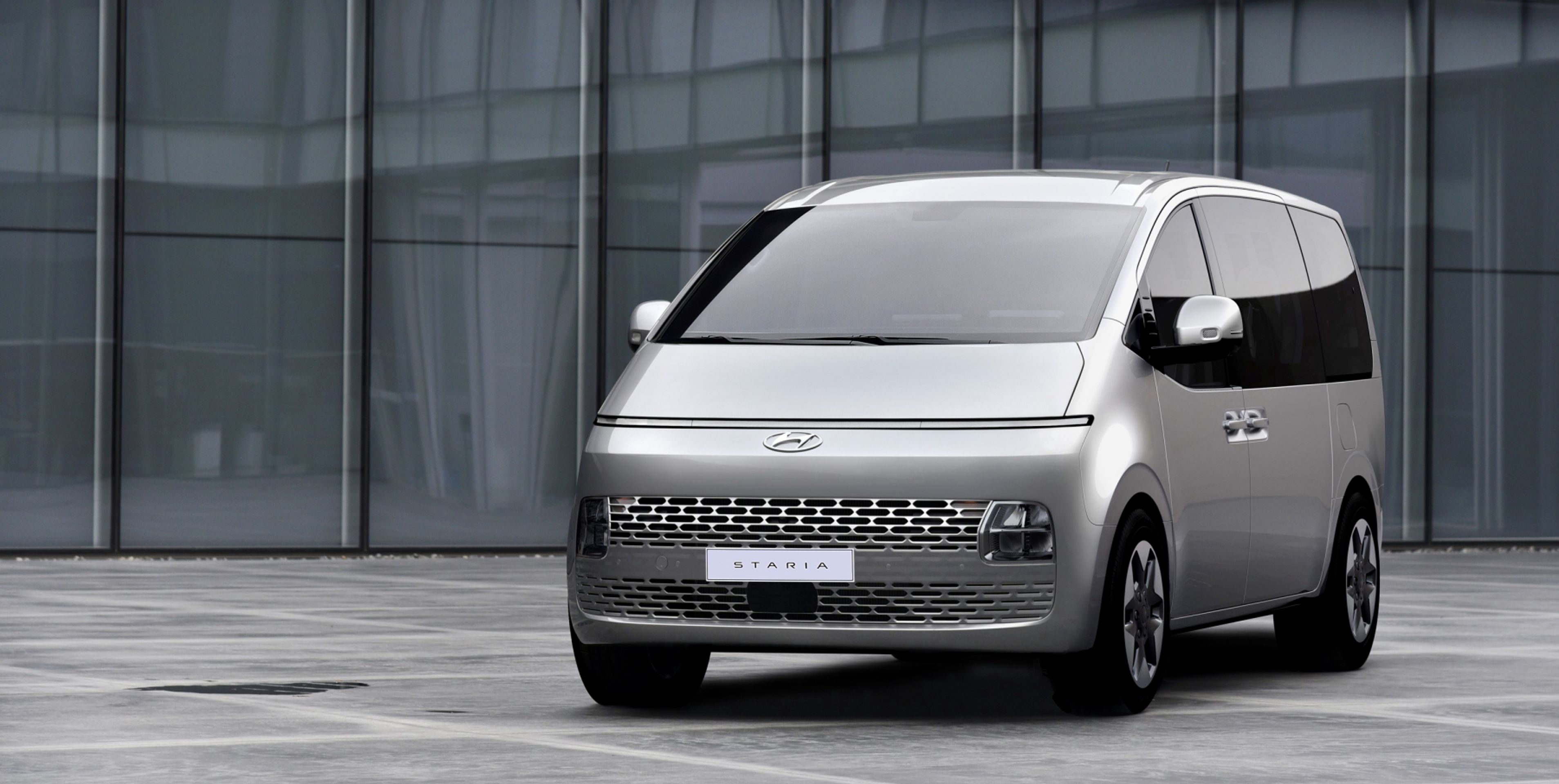 Hyundai Staria - 18 - Fotogalerie: Futuristická minidodávka Hyundai Staria (9/21)