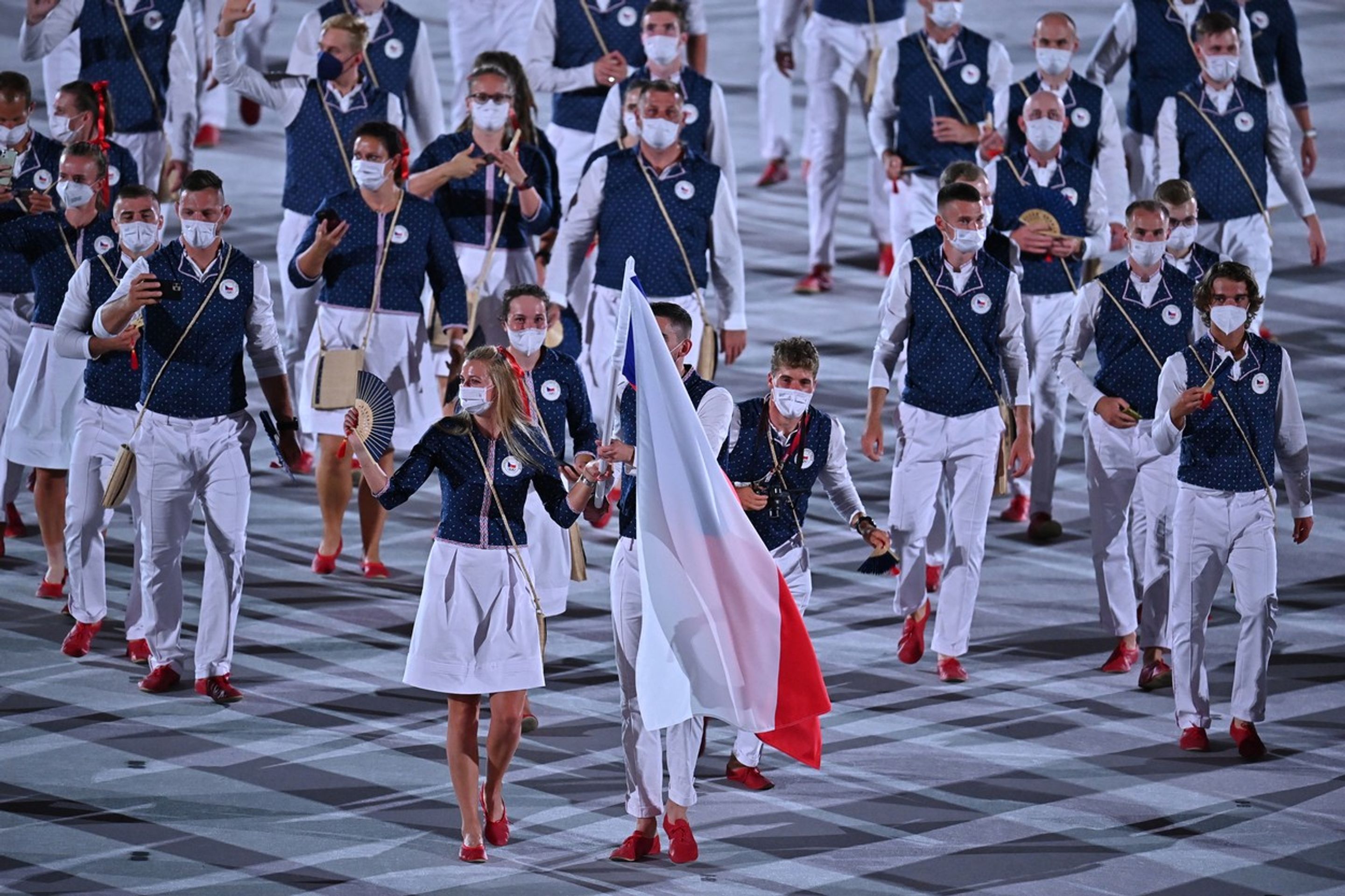 Česká olympijská výprava - Galerie: Originální outfity při zahajovacím olympijském ceremoniálu (7/17)