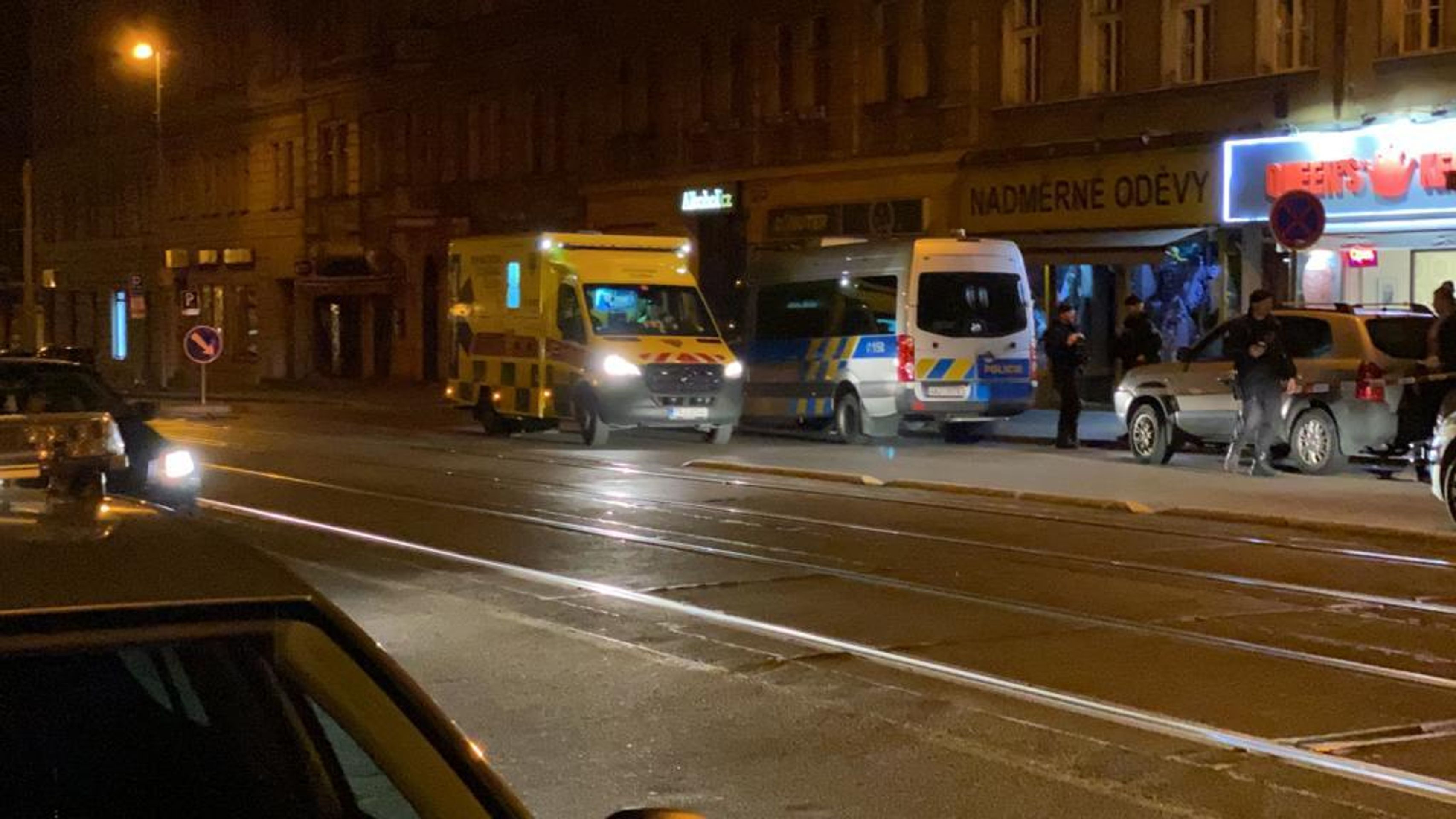 Střelba v pražské Seifertově ulici - 27 - GALERIE: Noční střelba na pražském Žižkově (5/15)