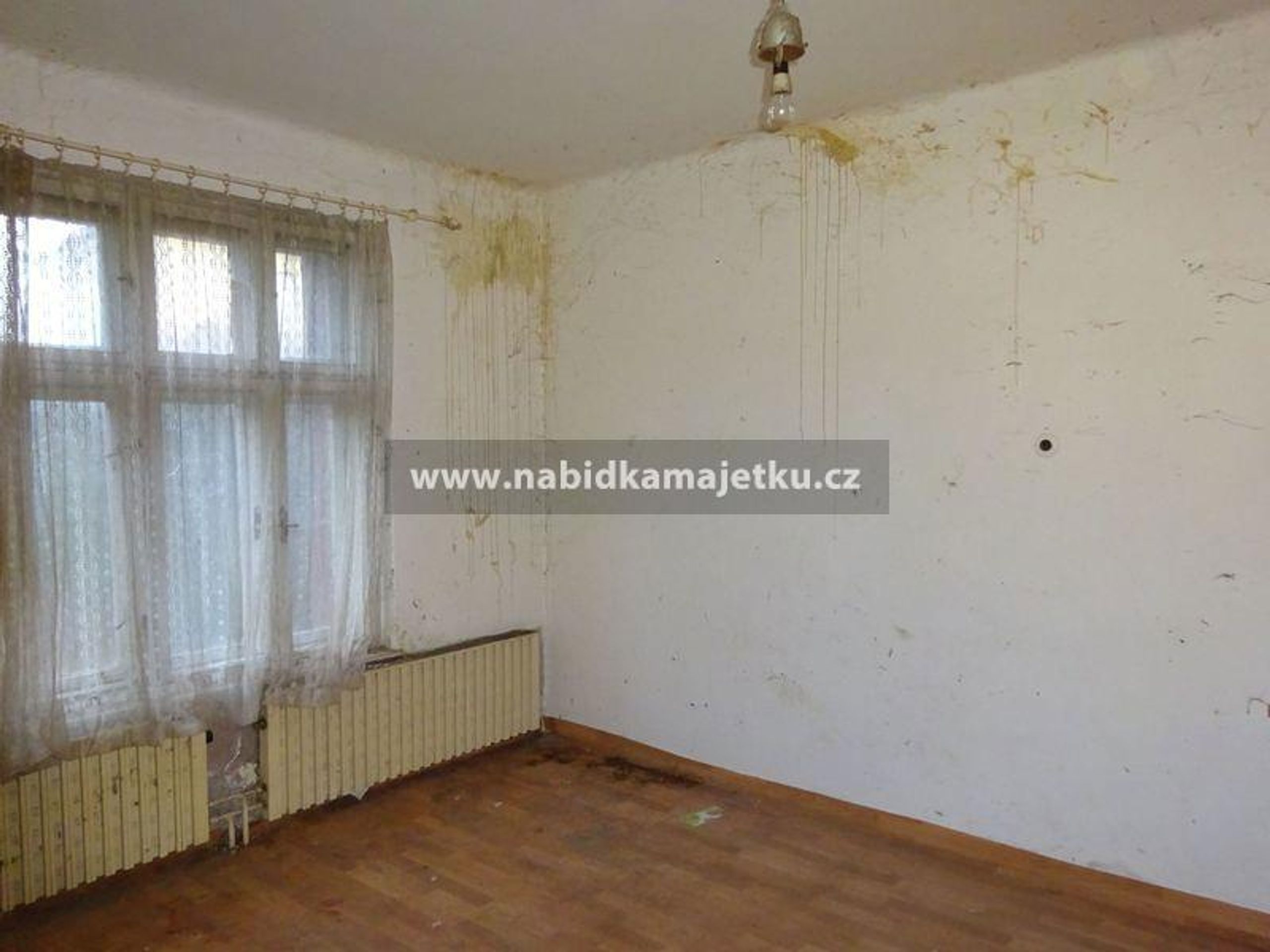 Prodej majetku Rodinný dům s garáží a pozemkem, Plzeň (6) - Nabídka majetku státu (84/115)
