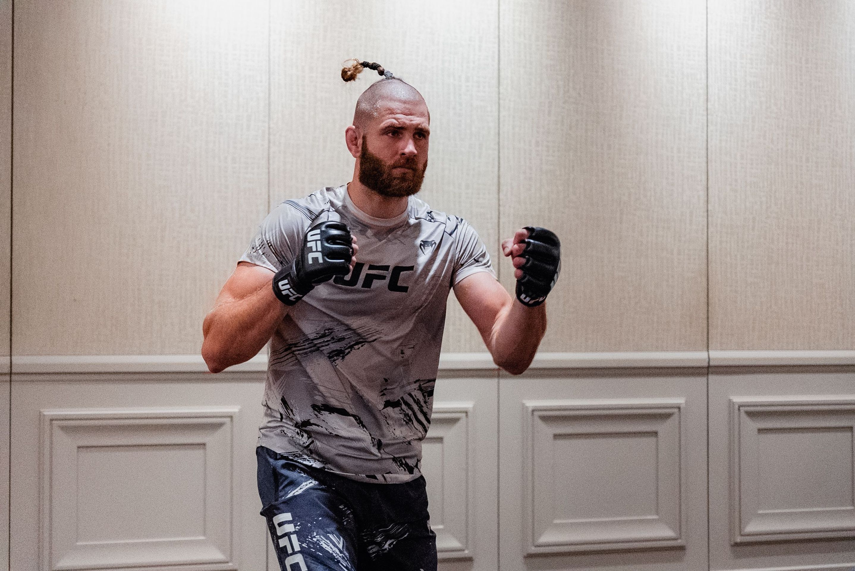 Jiří Procházka při jednom z posledních tréninků před zápasem na UFC 275 - Týden Jiřího Procházky před titulovým zápasem na UFC 275 (5/16)