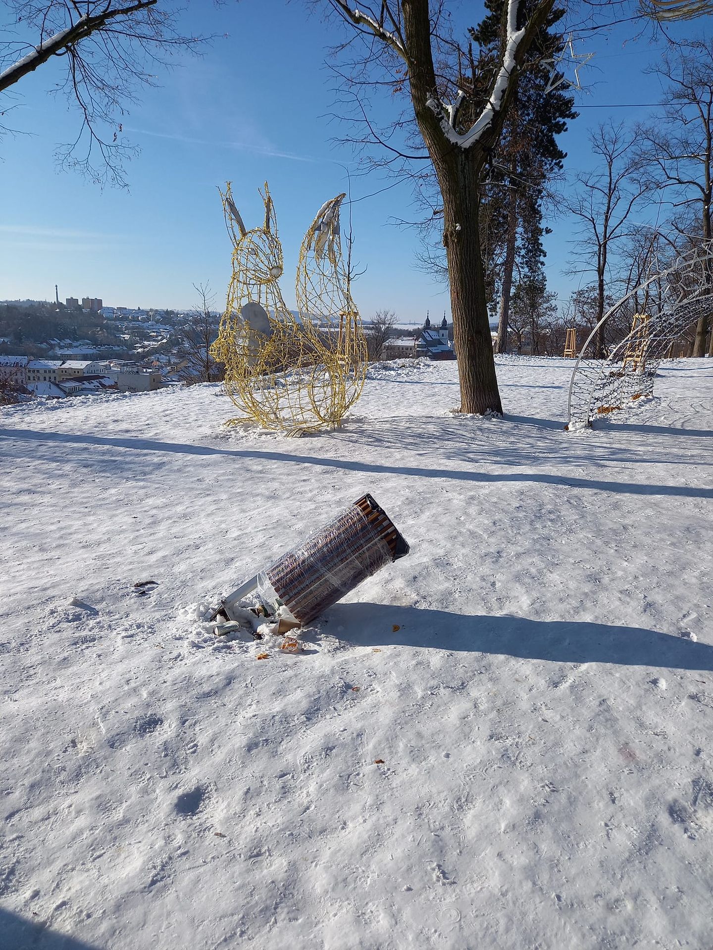 Vandalismus v Třebíči (2) - Vandalismus v Třebíči (1/7)