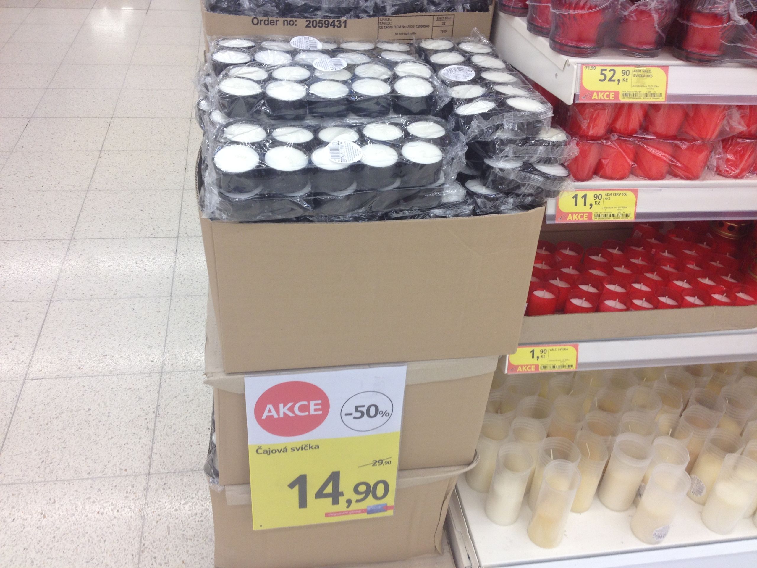 Čajové svíčky v kalíšku - Tesco Praha Zličín - GALERIE: Přehled cen svíček v kalíšku (1/7)