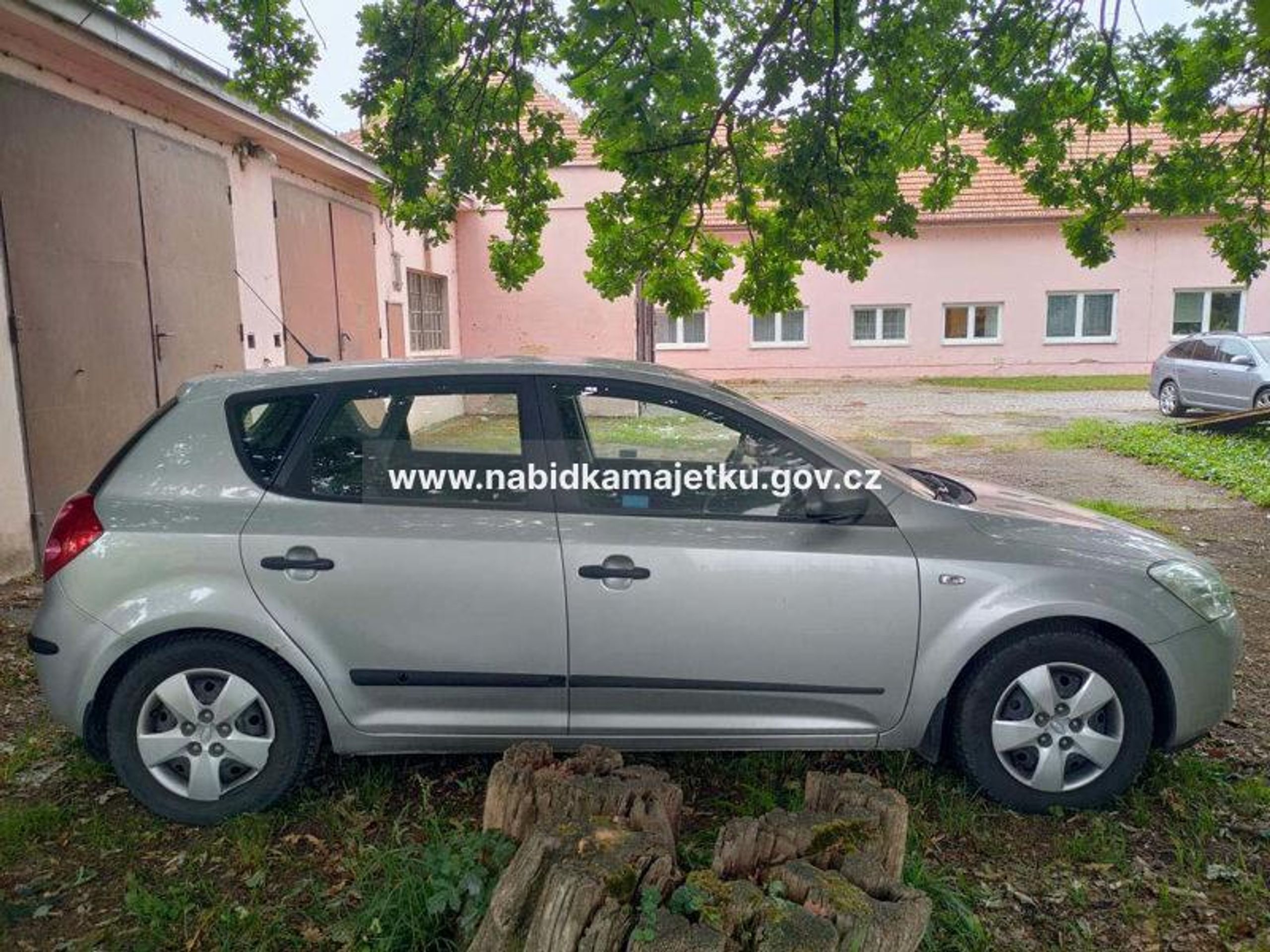 Předměty nabízené v aukci - Předměty nabízené v aukci (17/23)