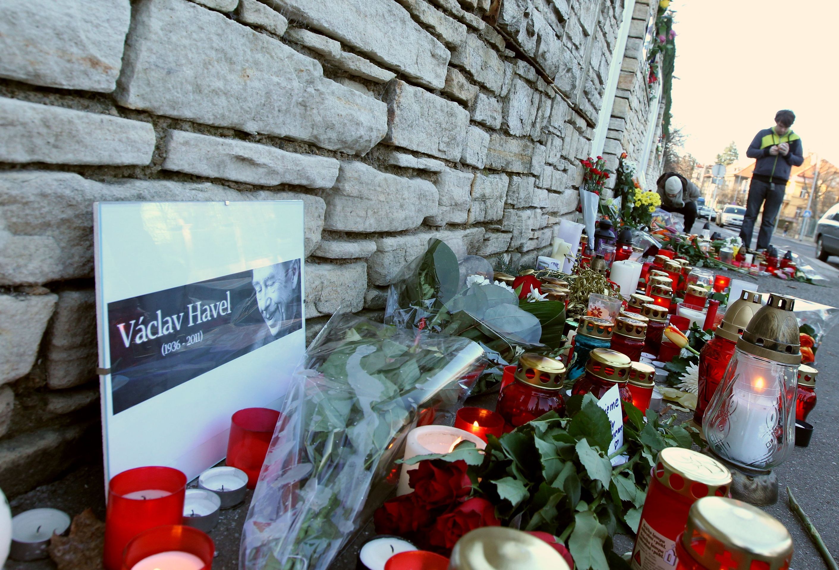 Pietní místa napříč republikou - 2 - GALERIE: Pietní místa napříč republikou (5/9)
