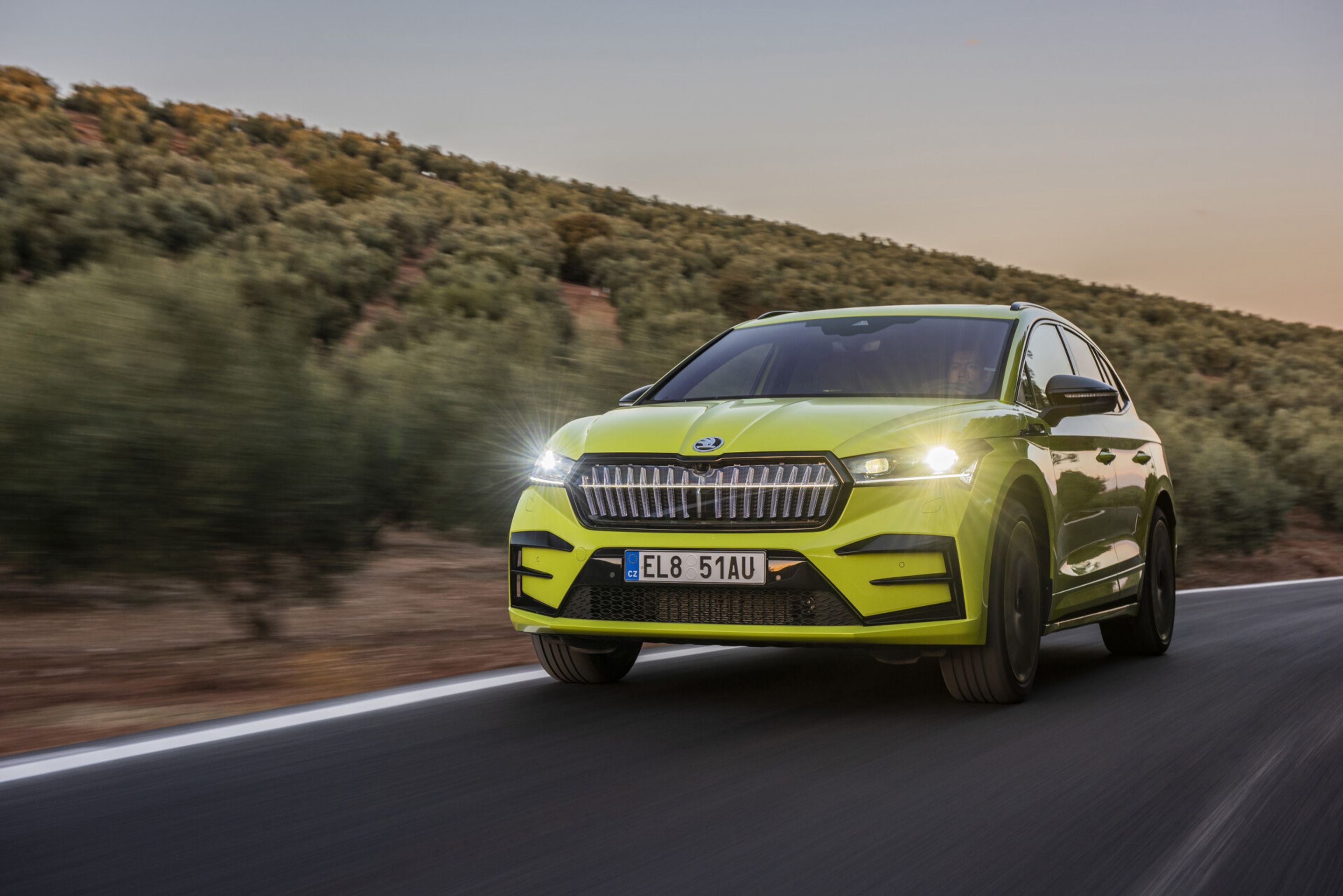Škoda Enyaq RS iV - Enyaq konečně vyjíždí jako sportovní "ereso" (4/23)