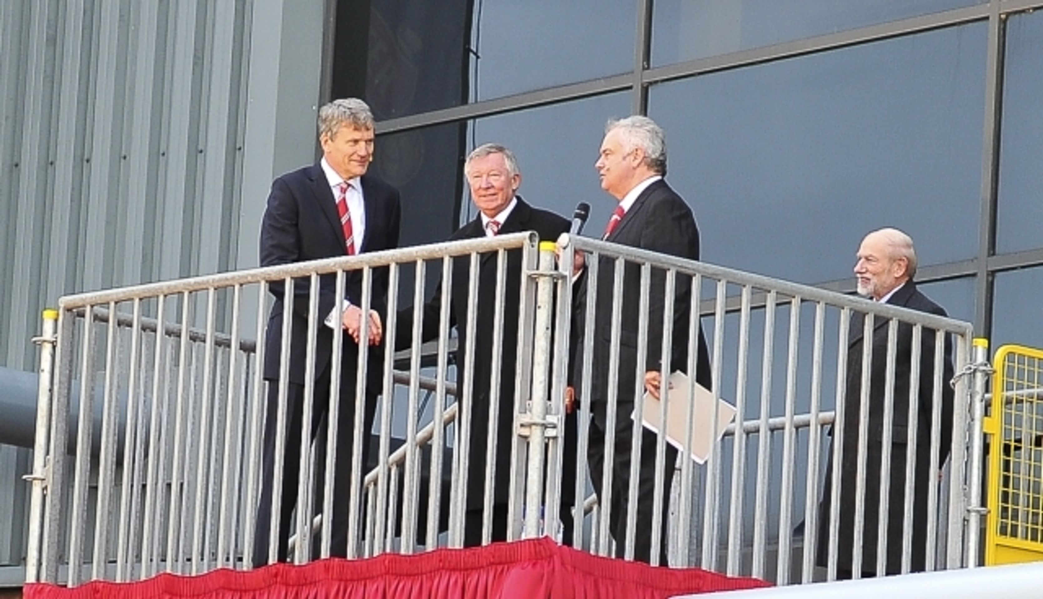 Alex Ferguson má sochu - 5 - GALERIE: Alex Ferguson má sochu (7/10)