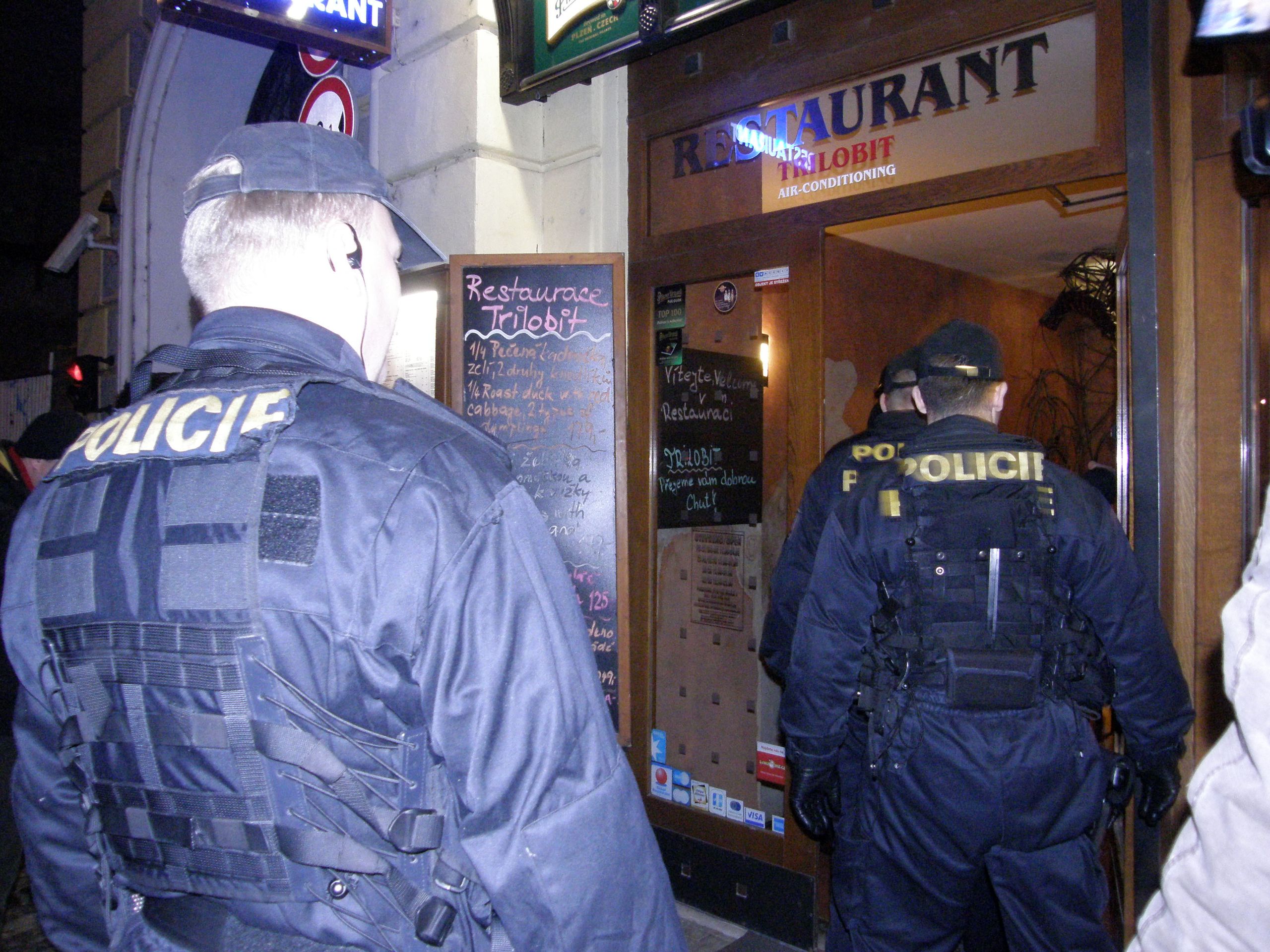 Policjení zátah na mladistvé opilce - 7 - GALERIE: Zátah na mladistvé opilce (7/9)