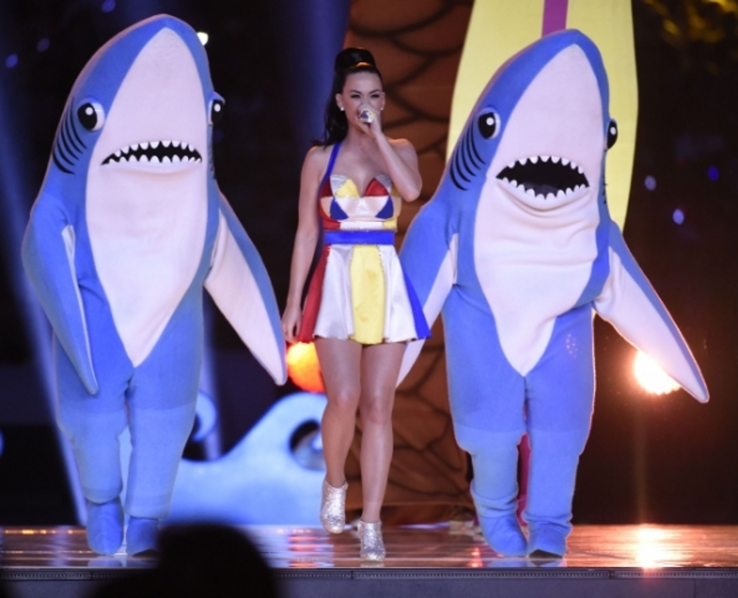 Katy Perry na Super Bowlu - 6 - GALERIE: Katy Perry na Super Bowlu 2015 (6/11)