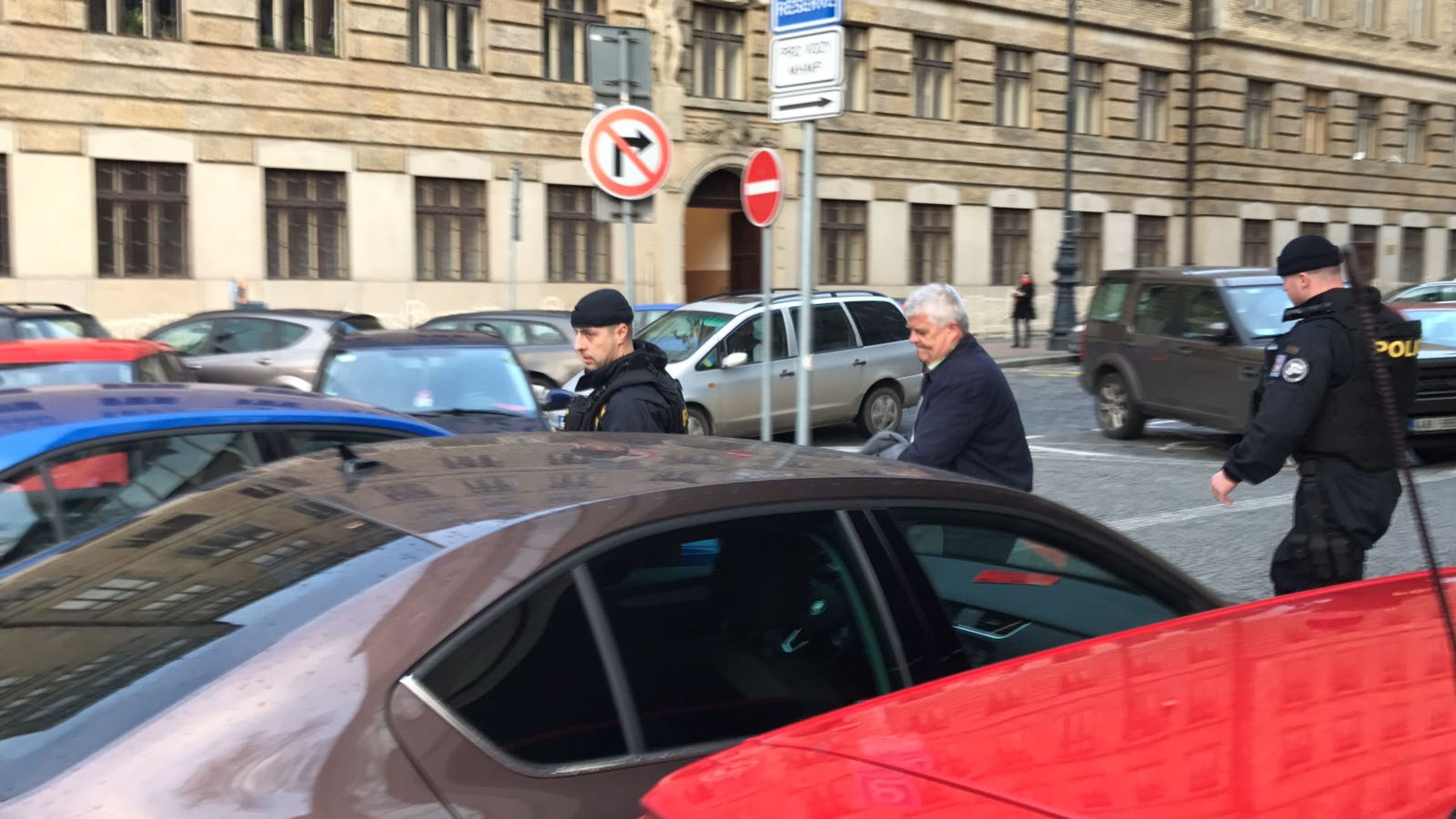 Zásah NCOZ v TSK - 2 - GALERIE: Razie v TSK Praha (6/6)