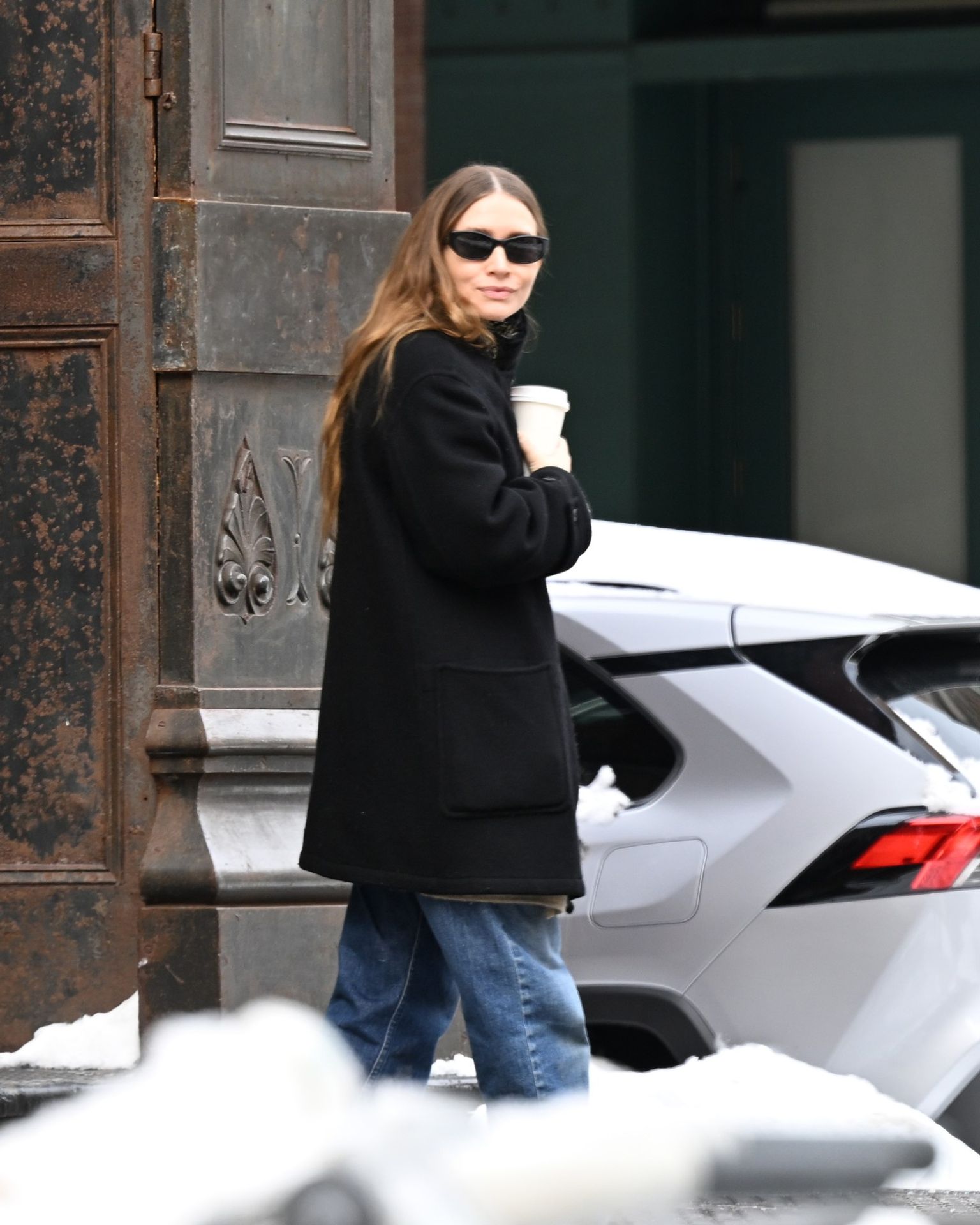 Ashley Olsenová, 2026 - Mary-Kate a Ashley Olsenovy (2/12)