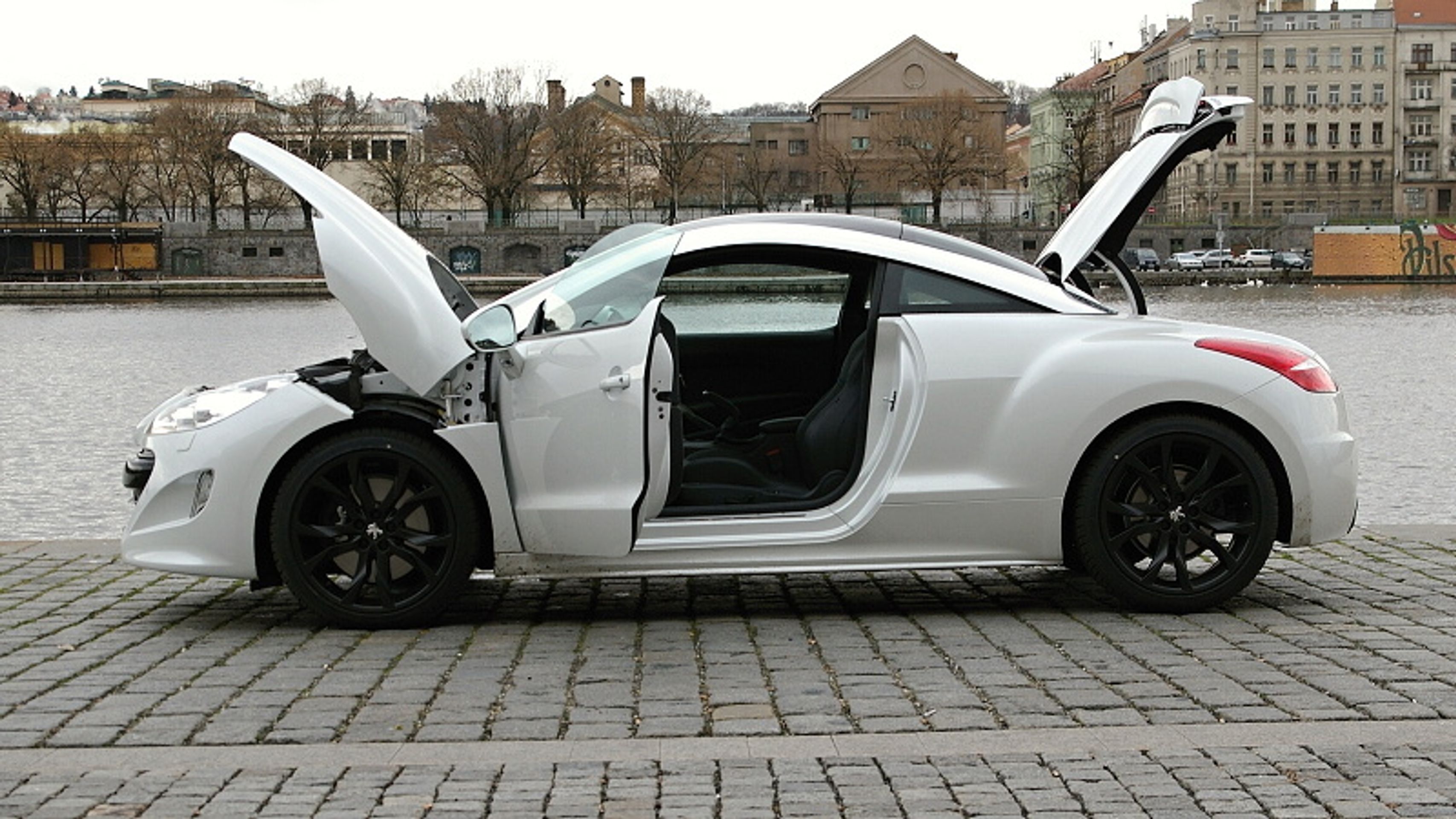 Peugeot RCZ - 3 - GALERIE Peugeot RCZ (6/8)