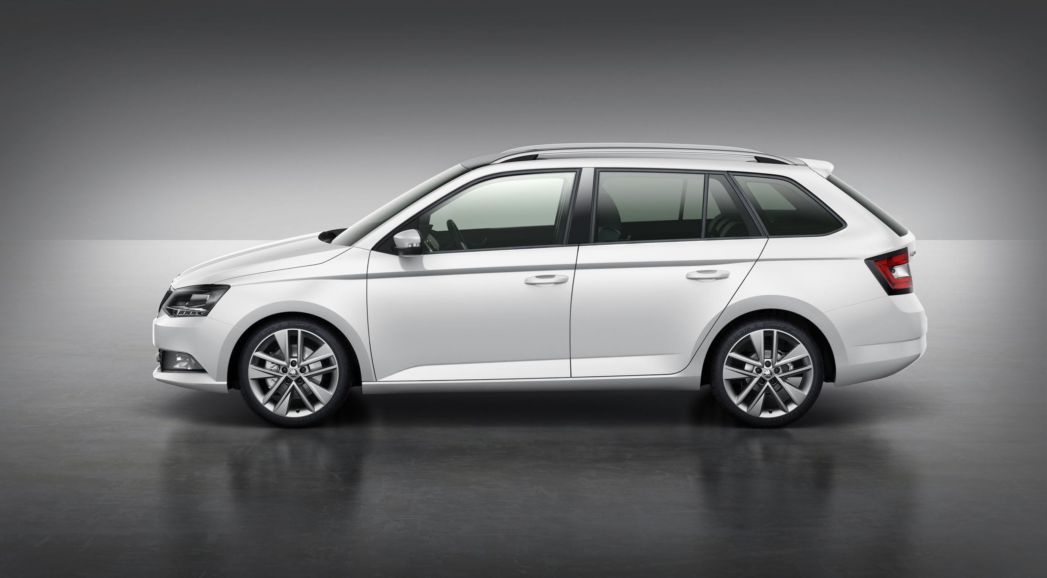 Škoda Fabia Combi 2014 - 2 - GALERIE: Škoda Fabia Combi 2014 (2/4)
