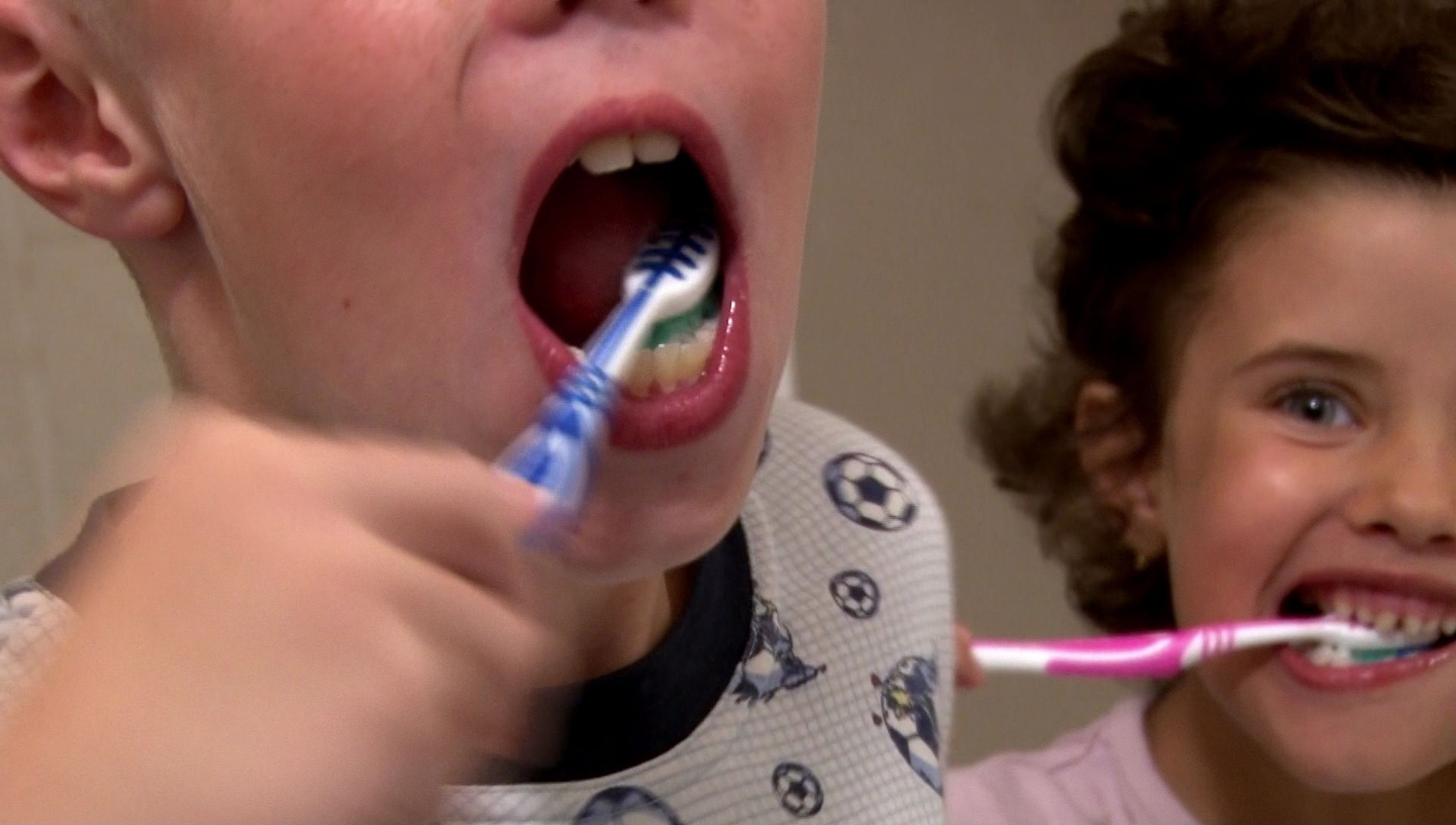 Výměna manželek: Špatné hygienické návyky! - 5 - GALERIE: Výměna manželek - Špatné hygienické návyky! (9/13)