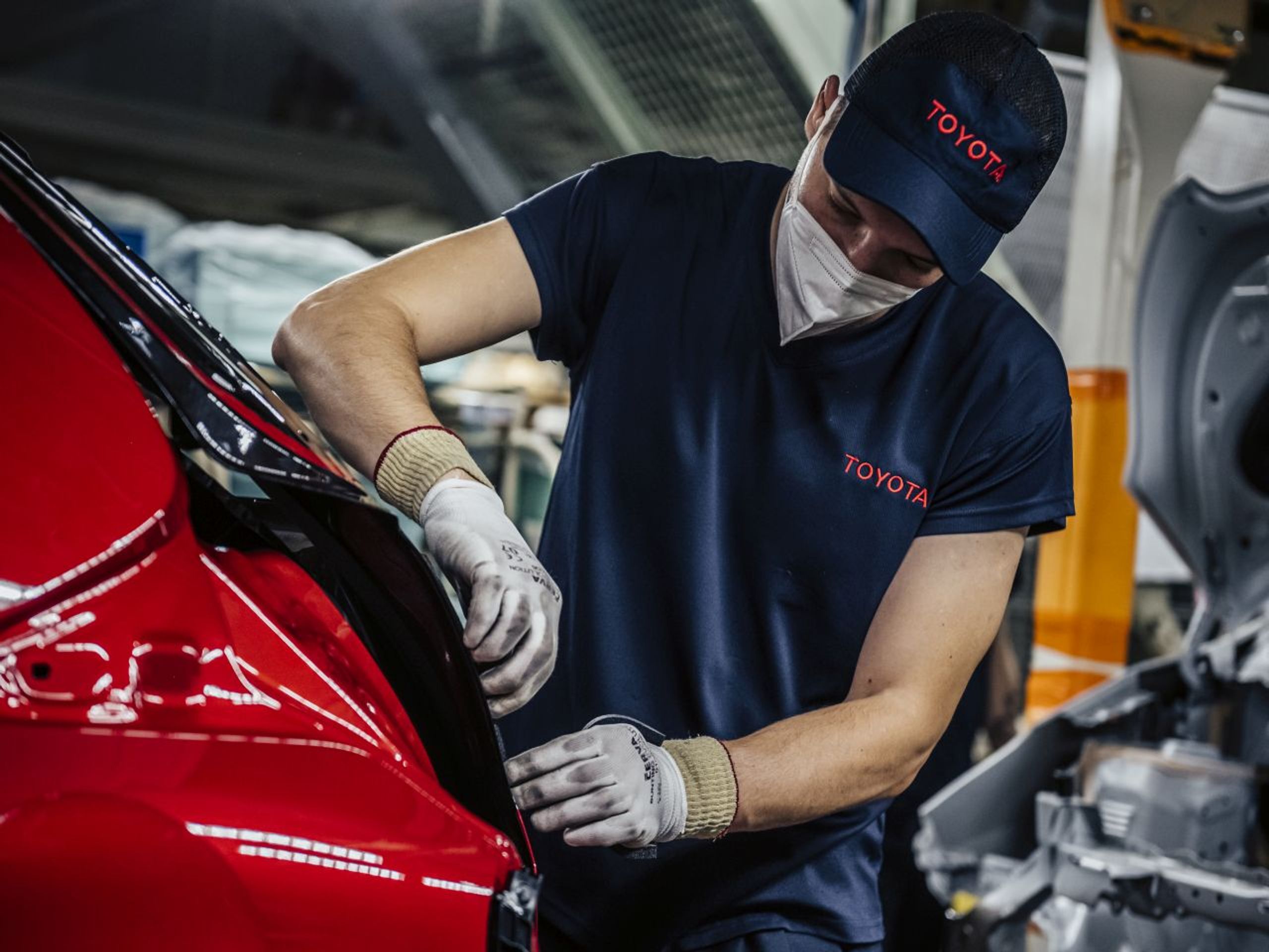 Výroba Toyoty Yaris ve středočeském Kolíně - Podívejte se na výrobní linky Toyoty v Kolíně (13/18)