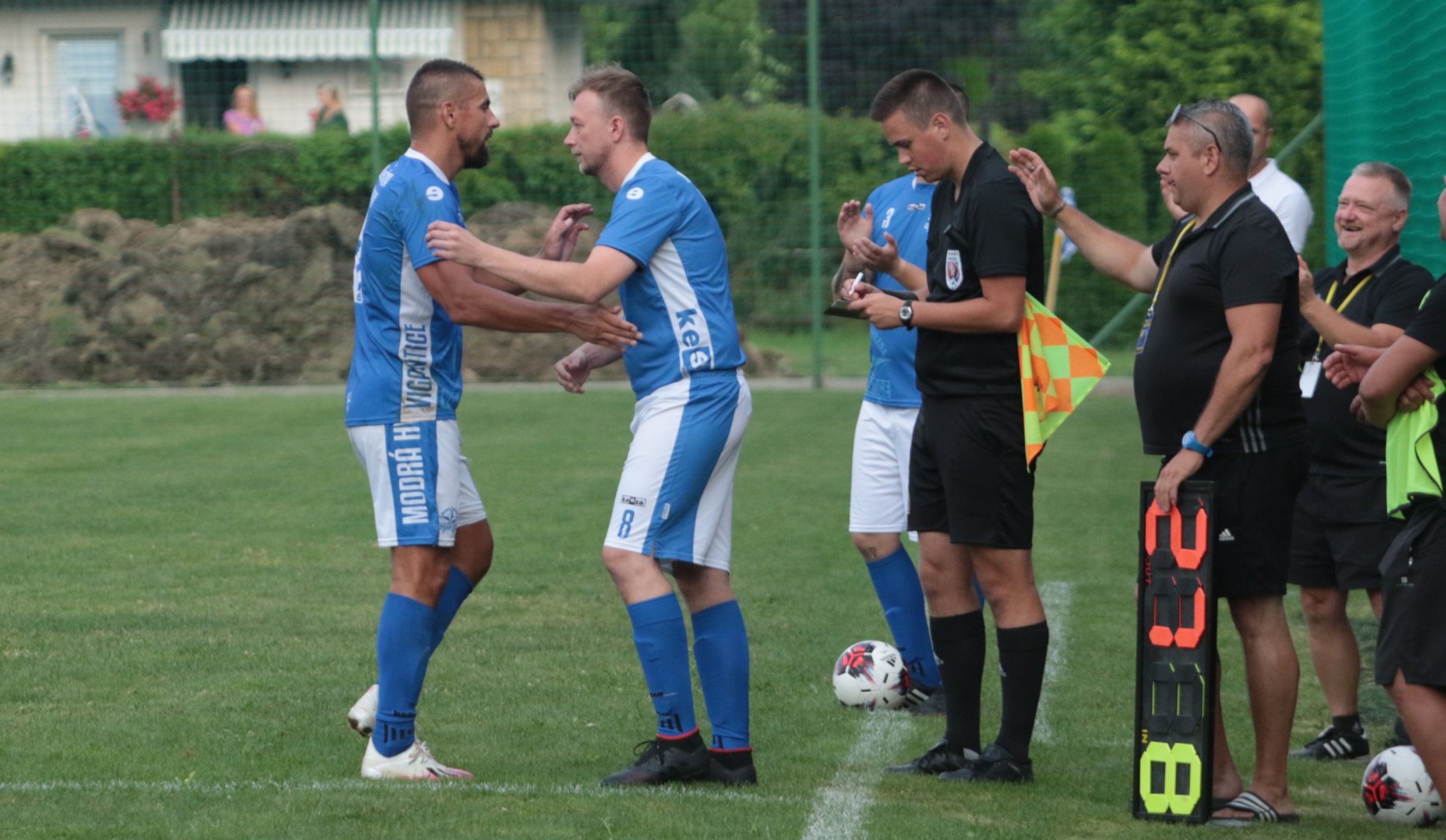 Milan Baroš střídá - Milan Baroš nastoupil za rodné Vigantice (10/10)