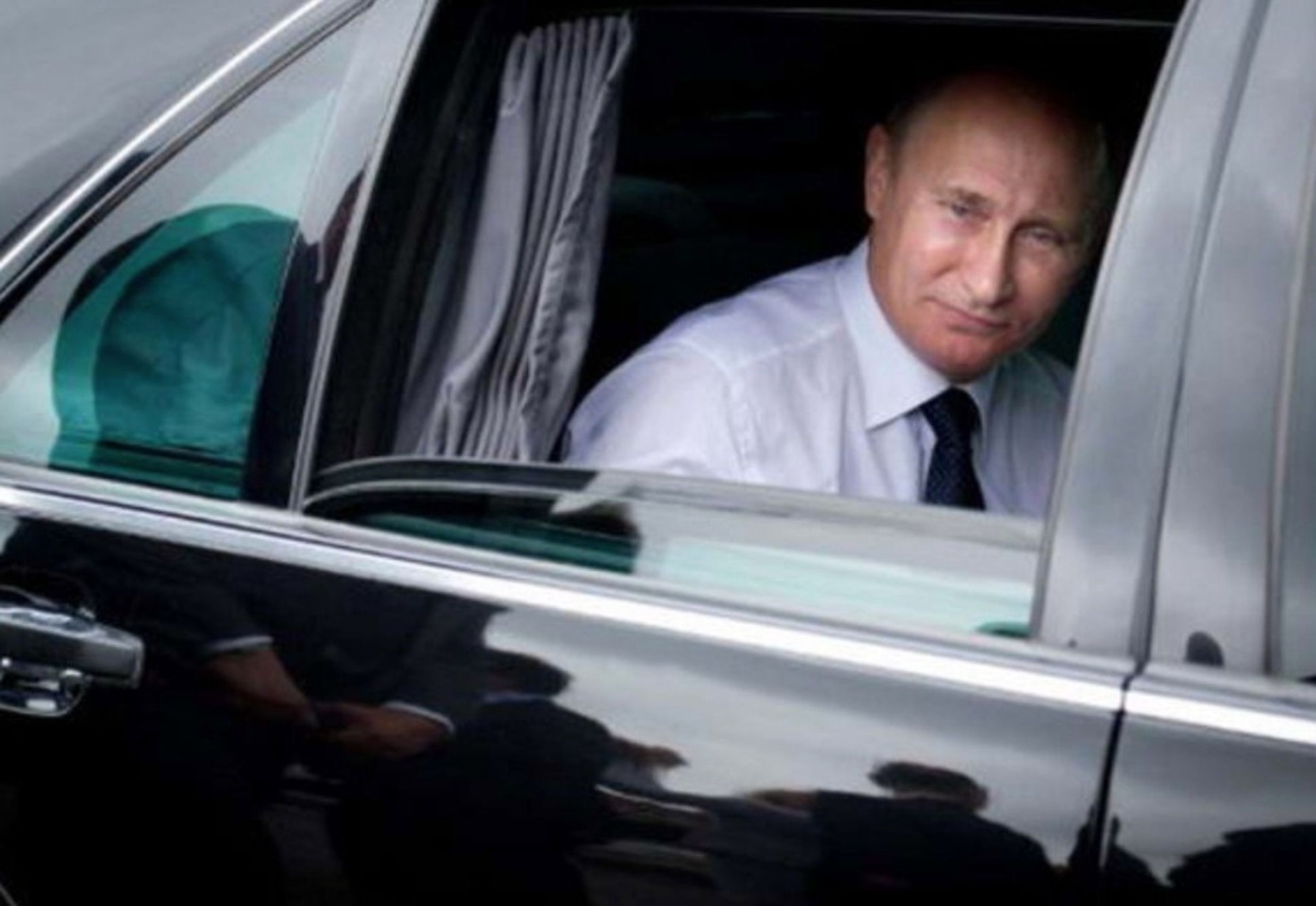 putin - 15 - GALERIE: Putinův Mercedes-Benz S600 Guard (7/7)