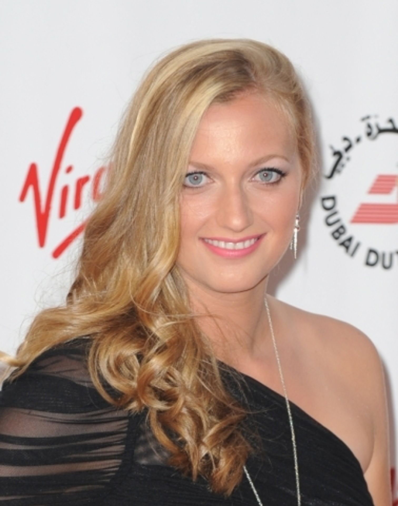 Tenistky na párty před Wimbledonem - 4 - GALERIE: Tenistky se před Wimbledonem ukázaly jako modelky (1/12)