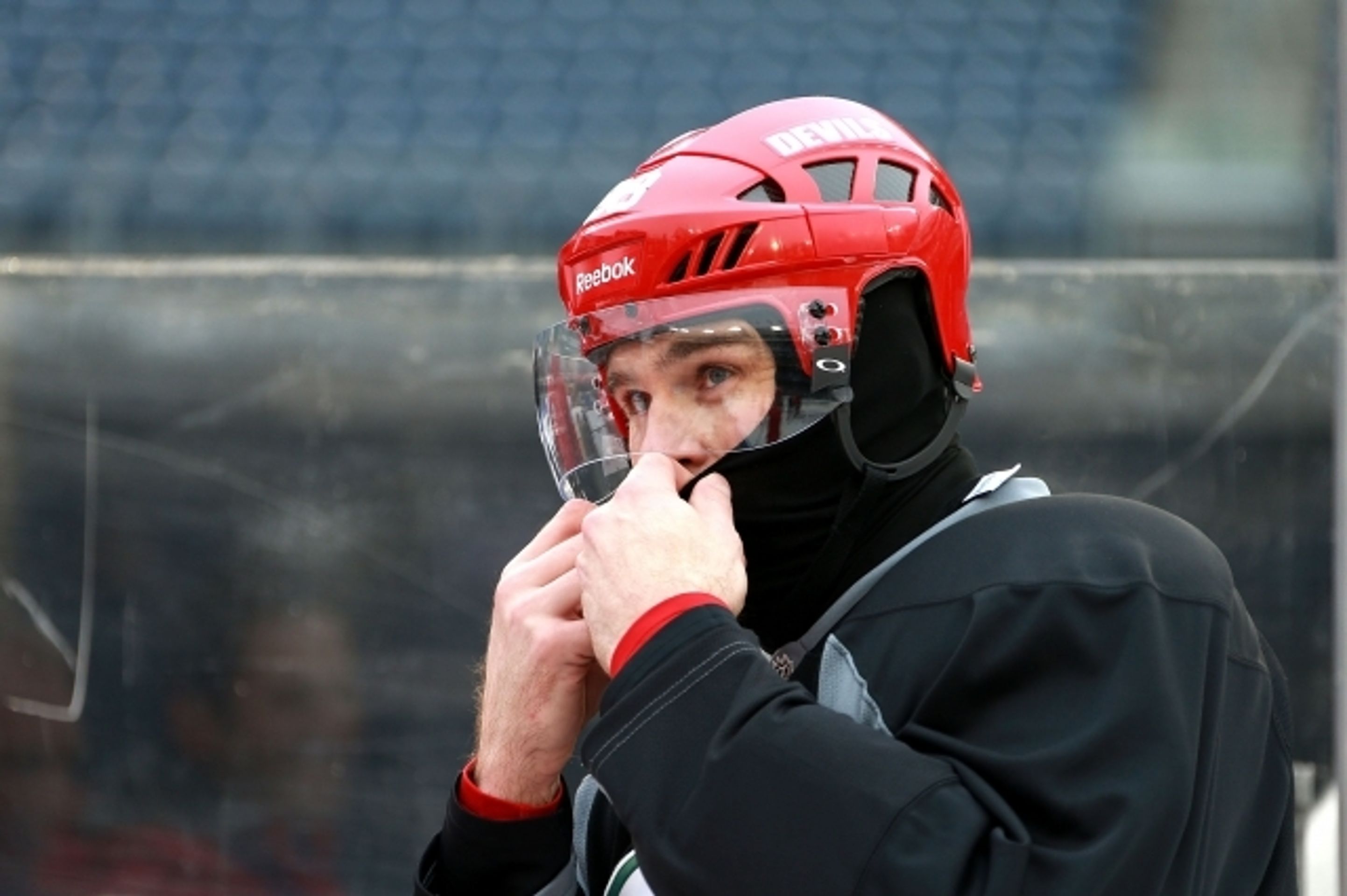 NHL na Yankee Stadium: Devils vs. Rangers - 21 - GALERIE: NHL na stadionu Yankees: Devils - Rangers (22/22)