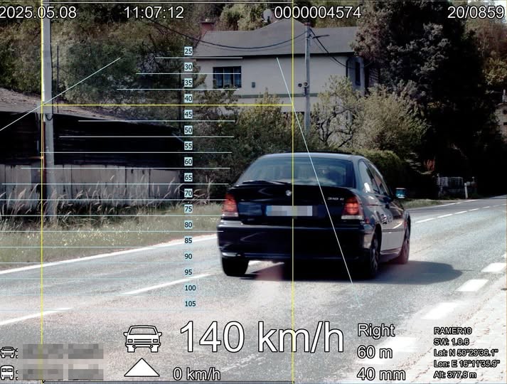 Mladý řidič přišel na místě o řidičské oprávnění