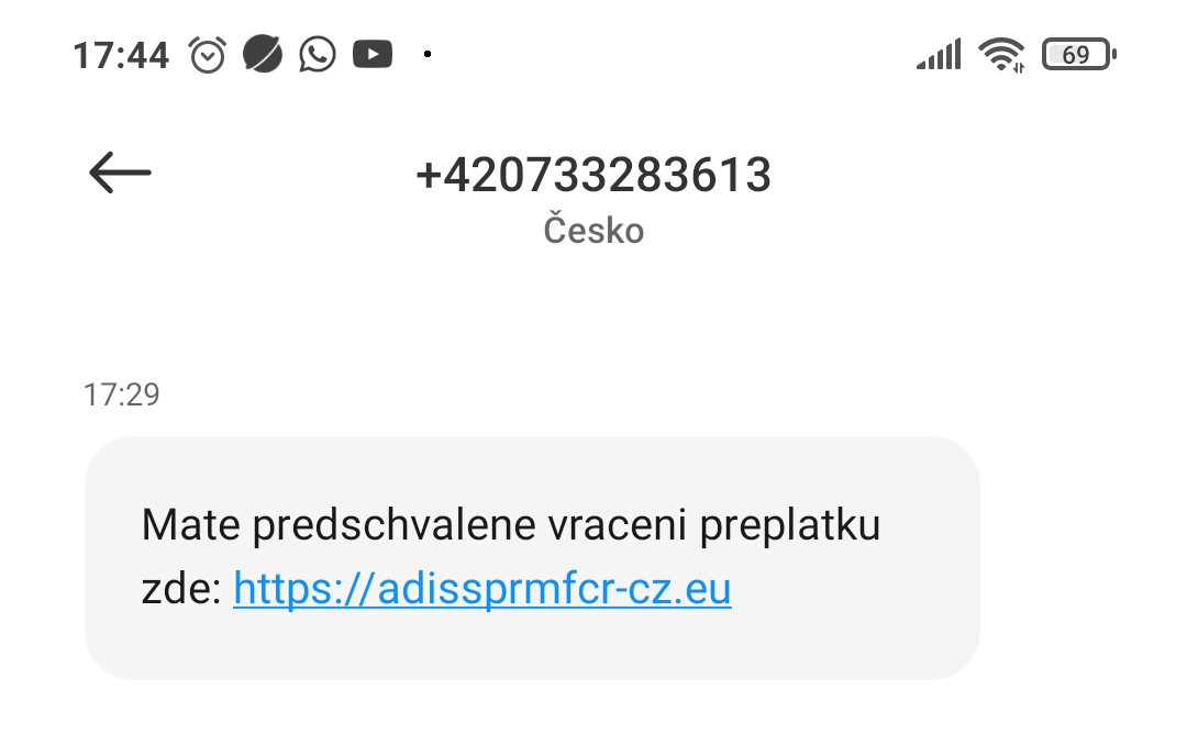 Podvodná SMS slibuje přeplatek na dani